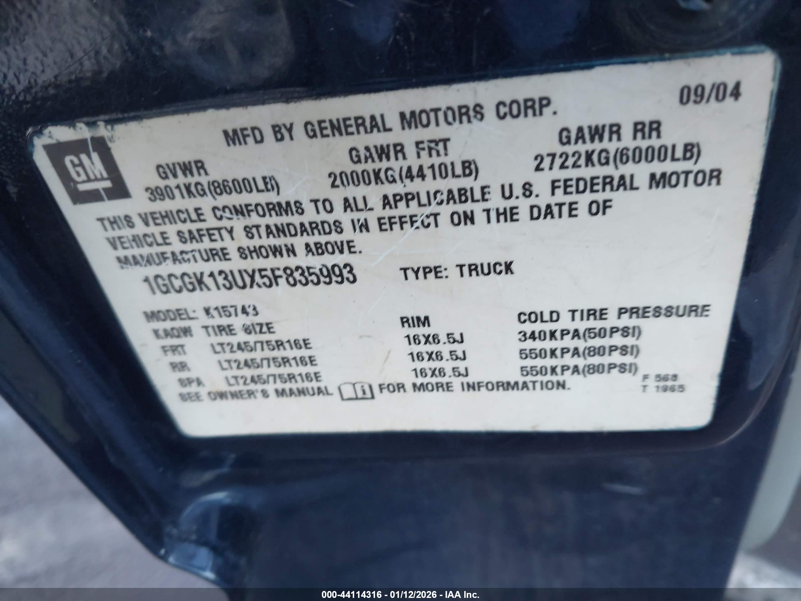 CHEVROLET SILVERADO image 9