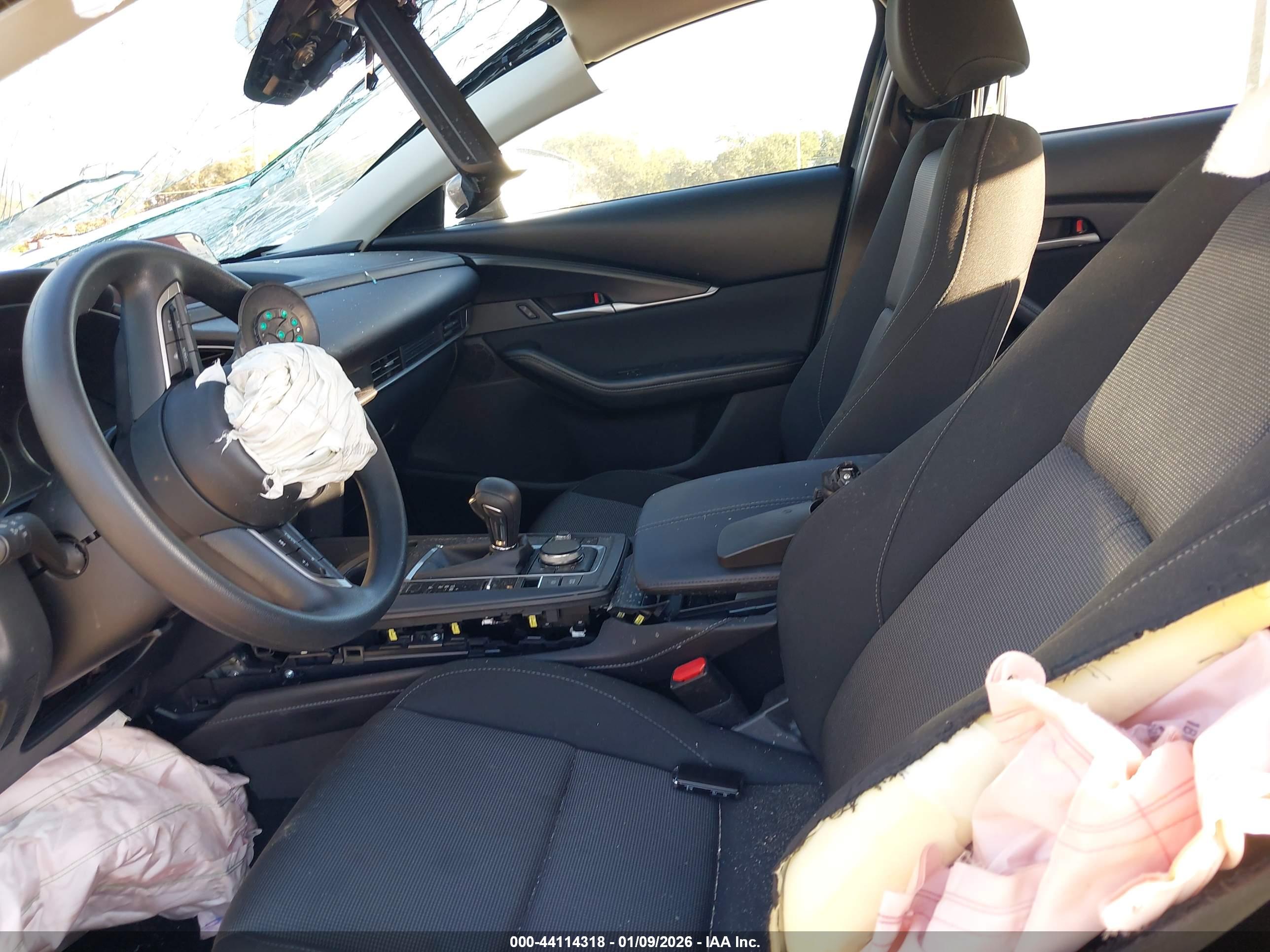 MAZDA CX-30 image 5