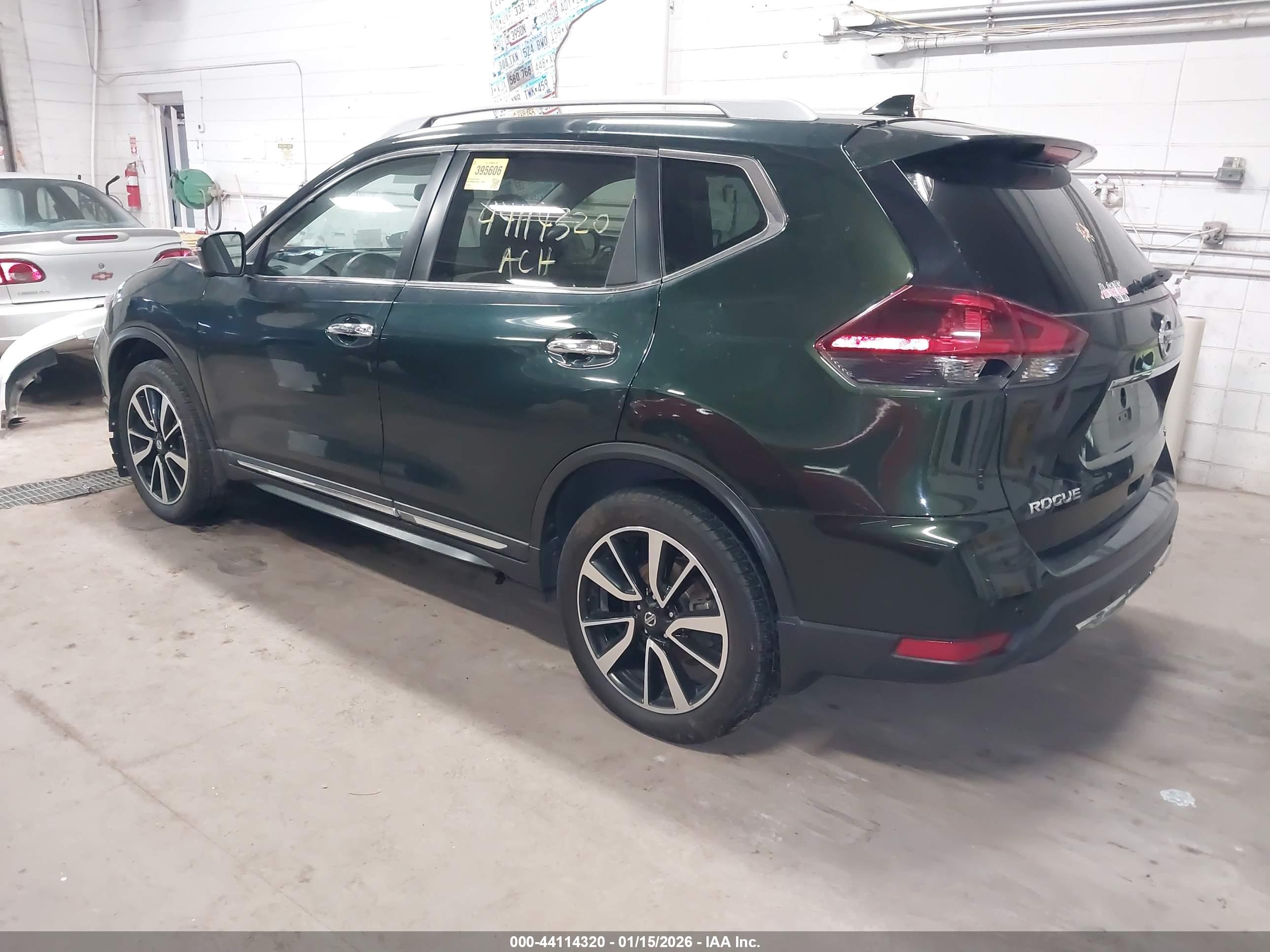 NISSAN ROGUE image 3