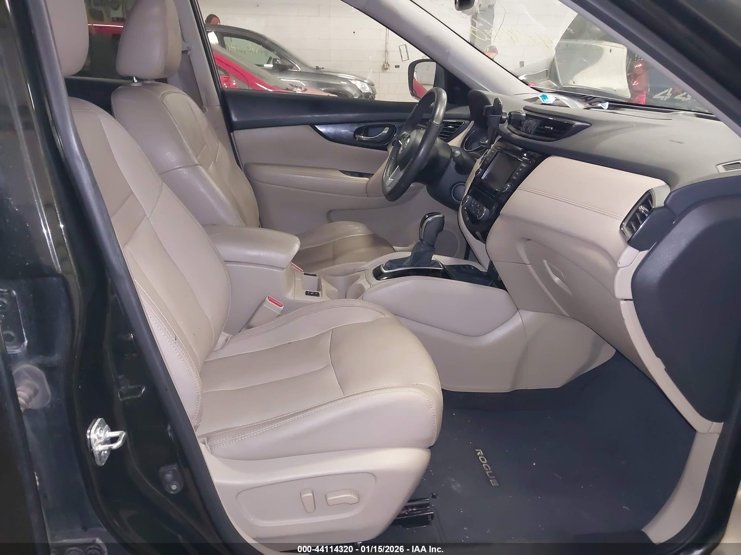 NISSAN ROGUE image 5