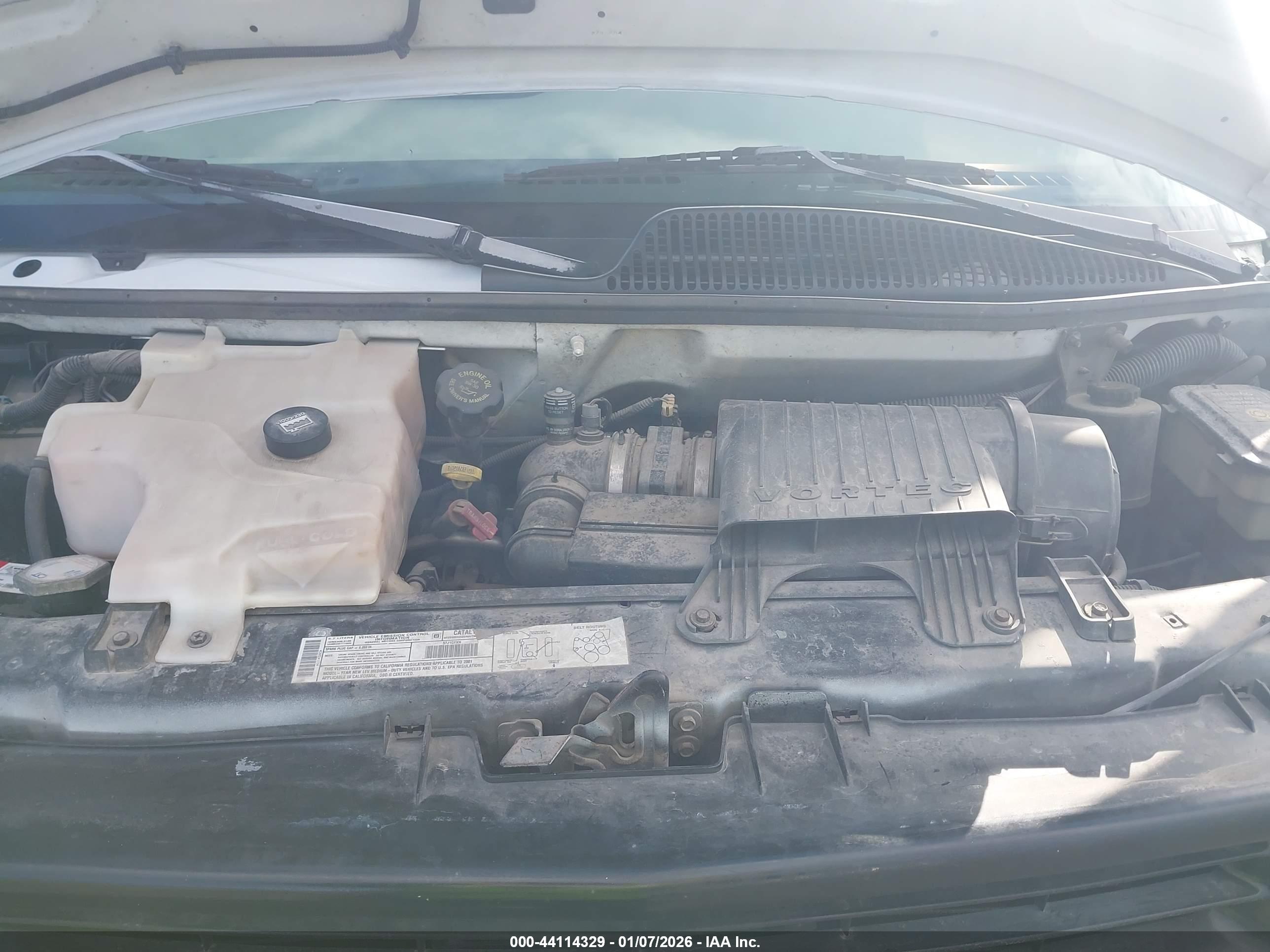 CHEVROLET EXPRESS image 10