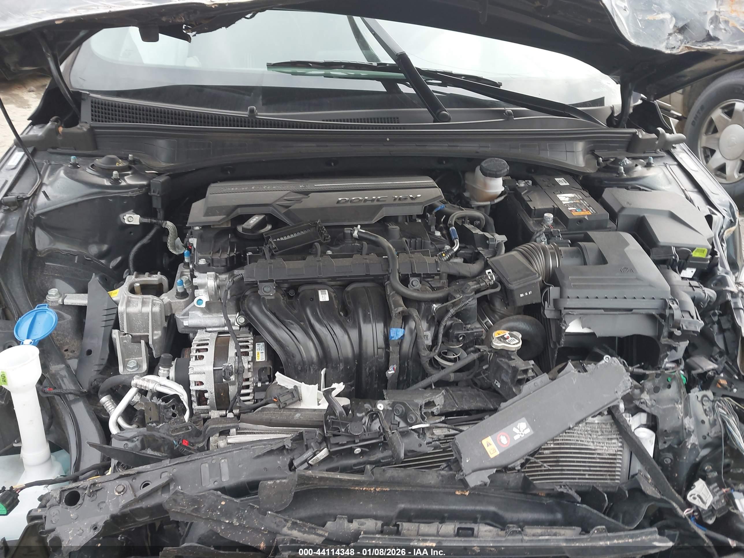 HYUNDAI ELANTRA image 10