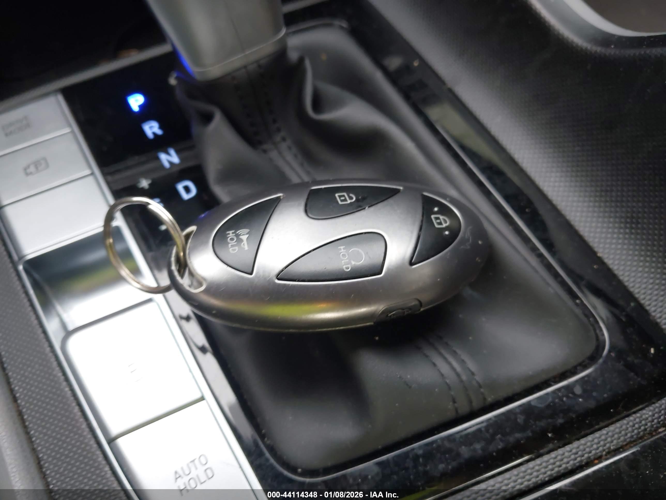 HYUNDAI ELANTRA image 11