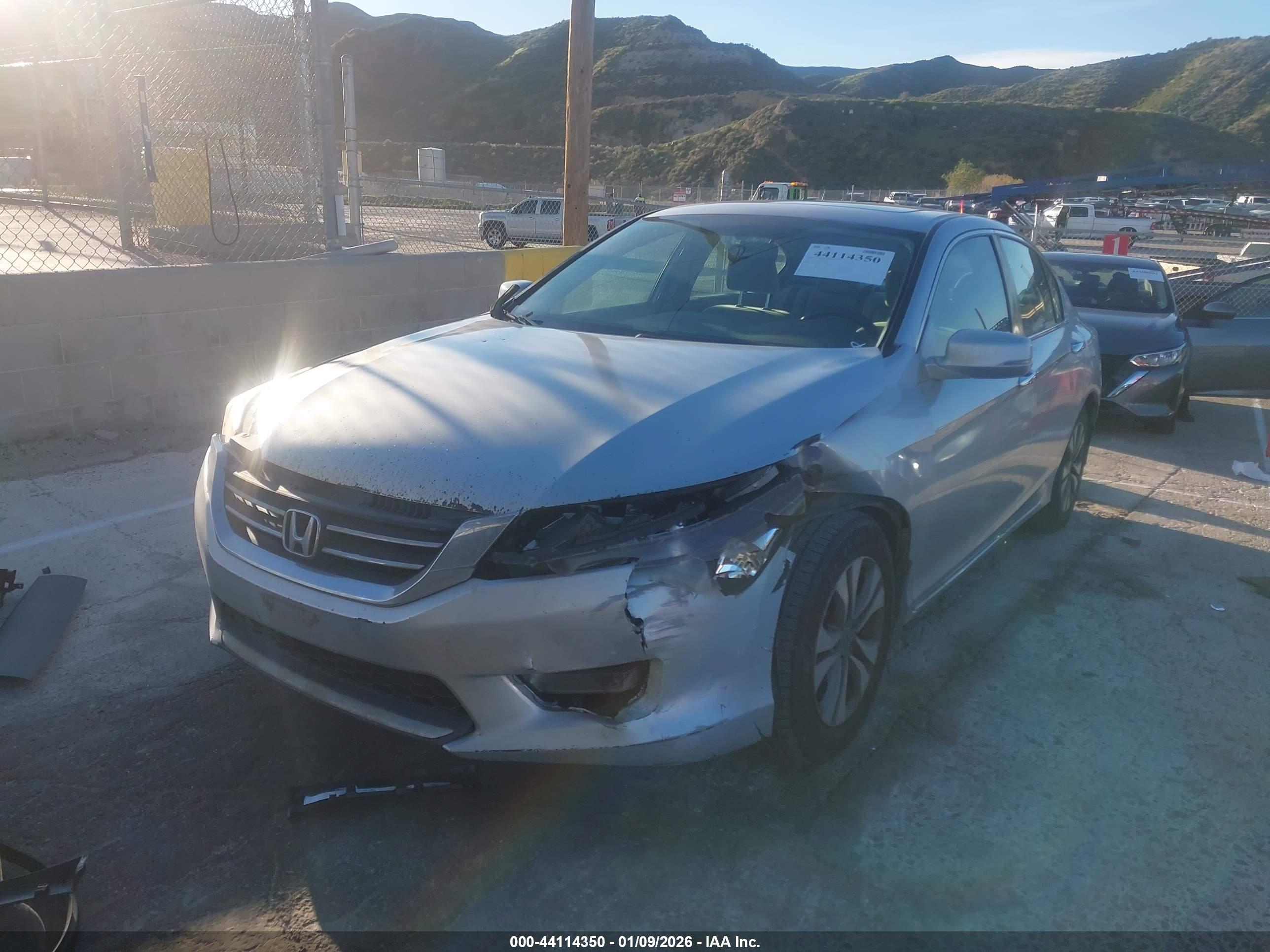 HONDA ACCORD image 2