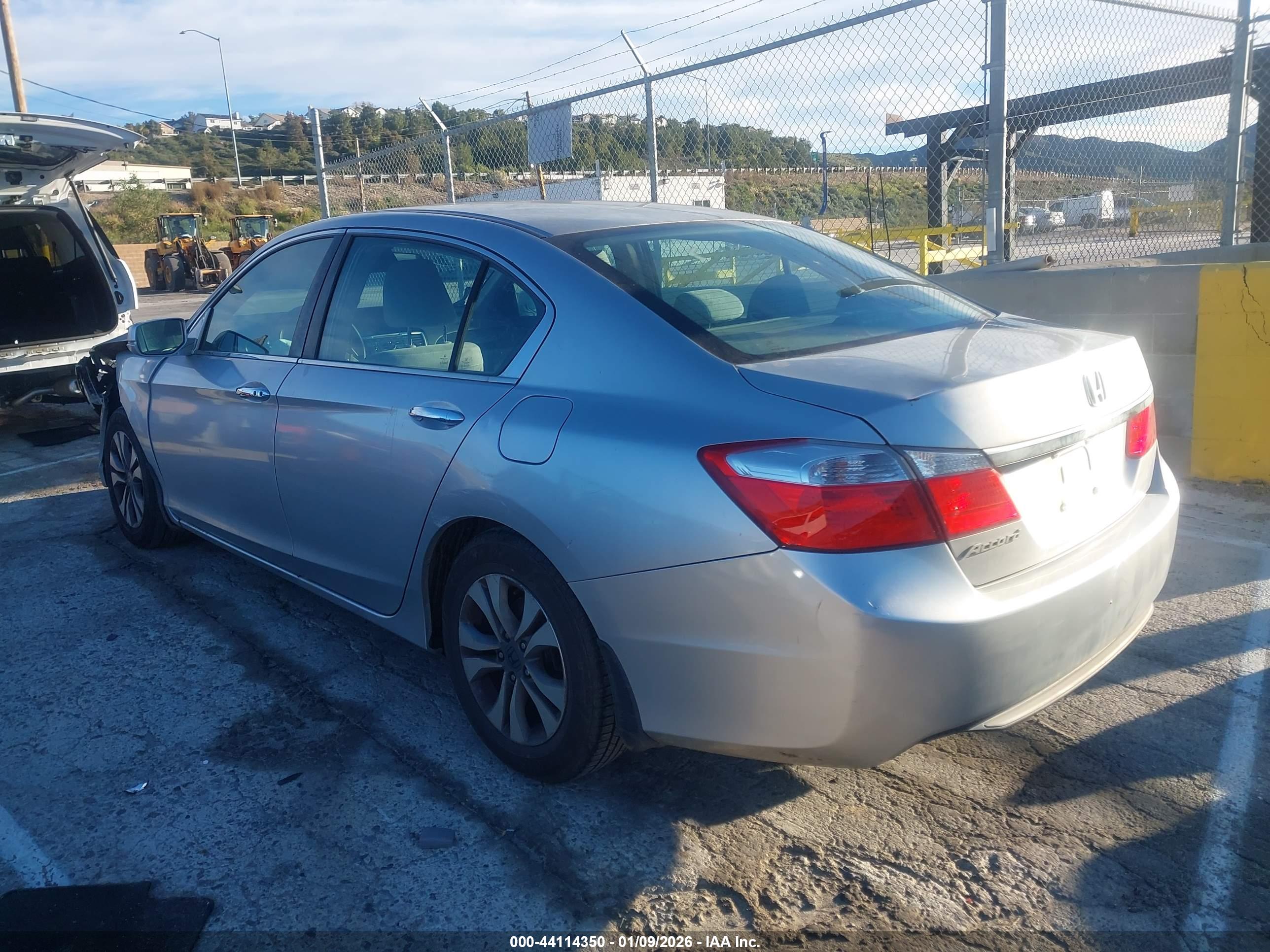 HONDA ACCORD image 3