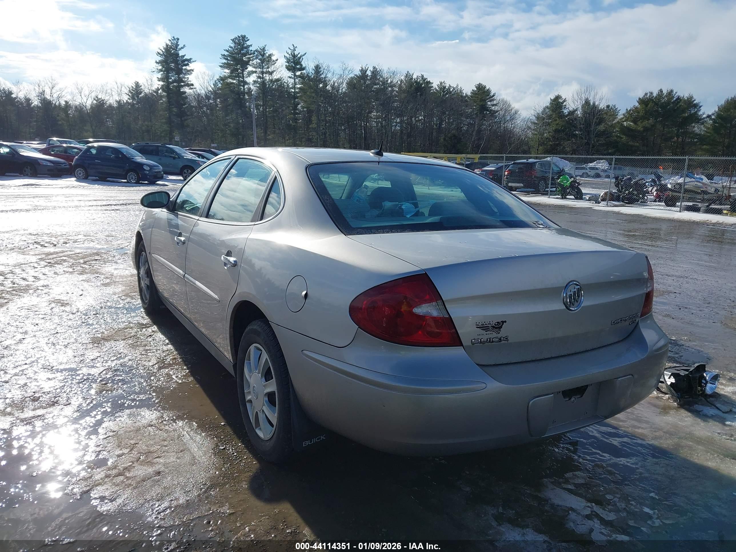 BUICK LACROSSE image 3