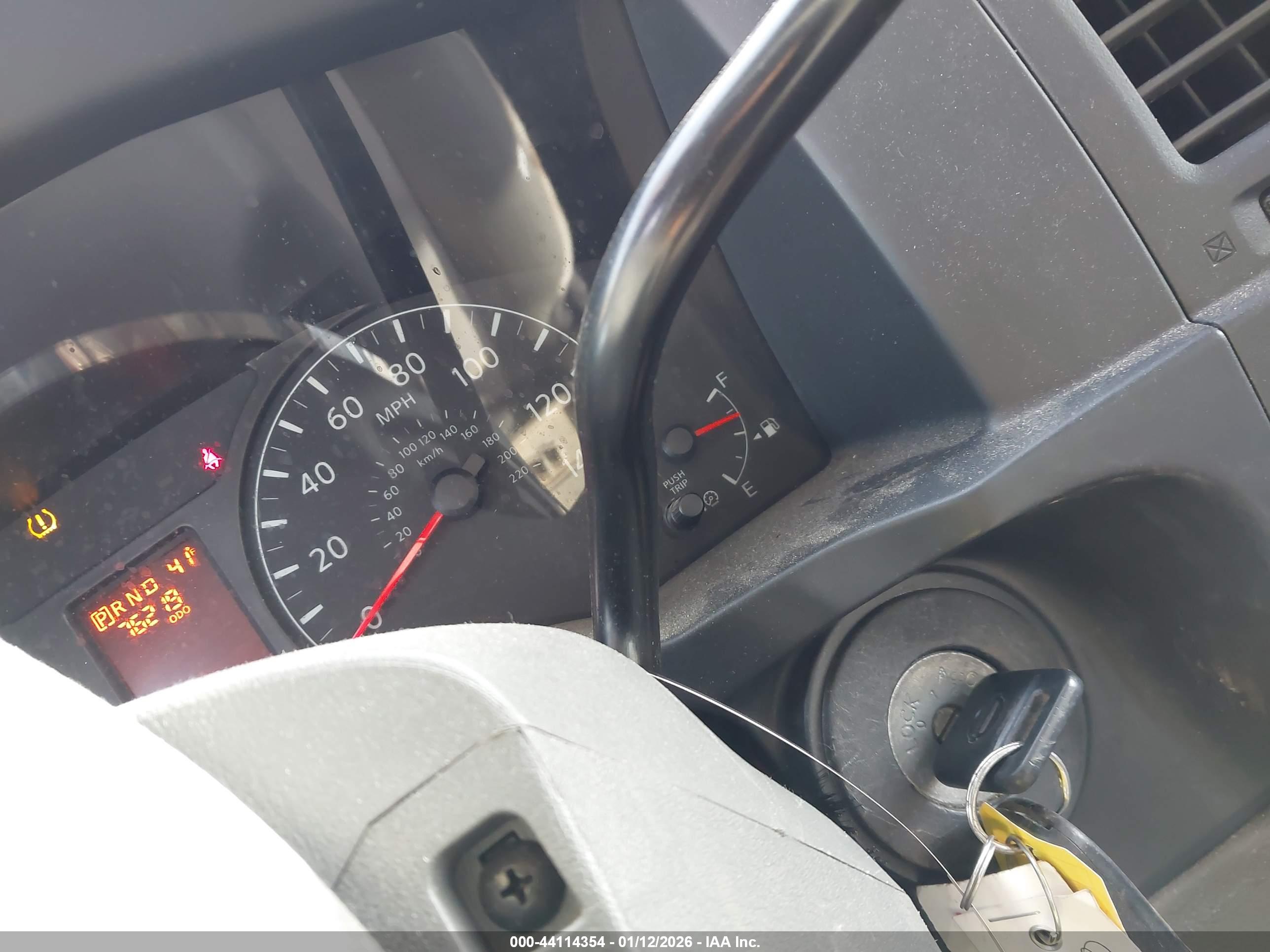 NISSAN NV image 11