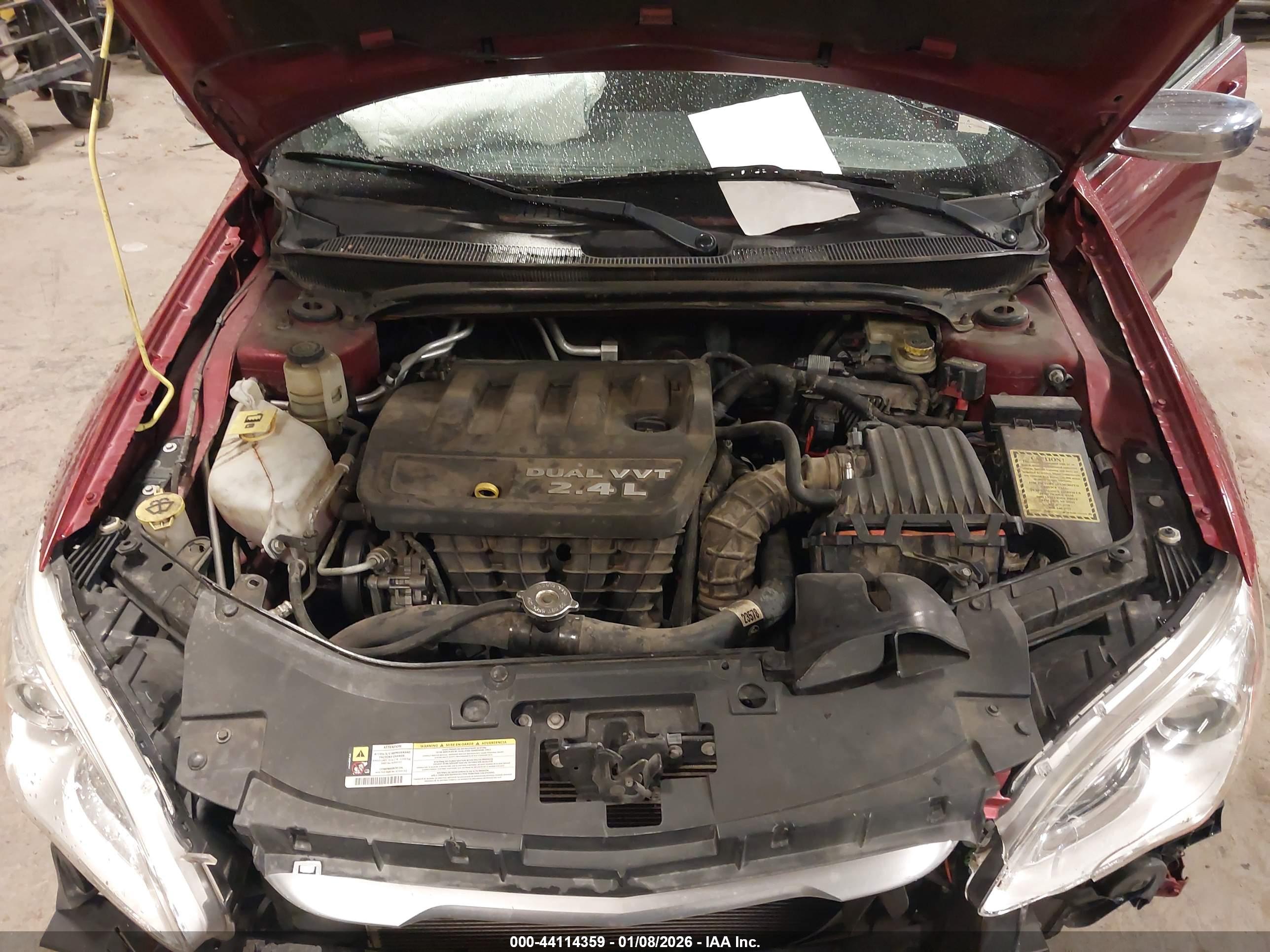 CHRYSLER 200 image 10