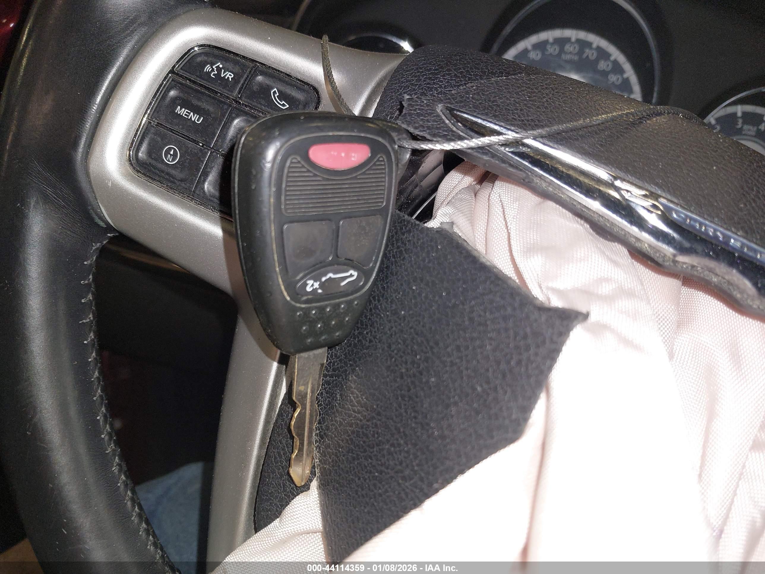 CHRYSLER 200 image 11
