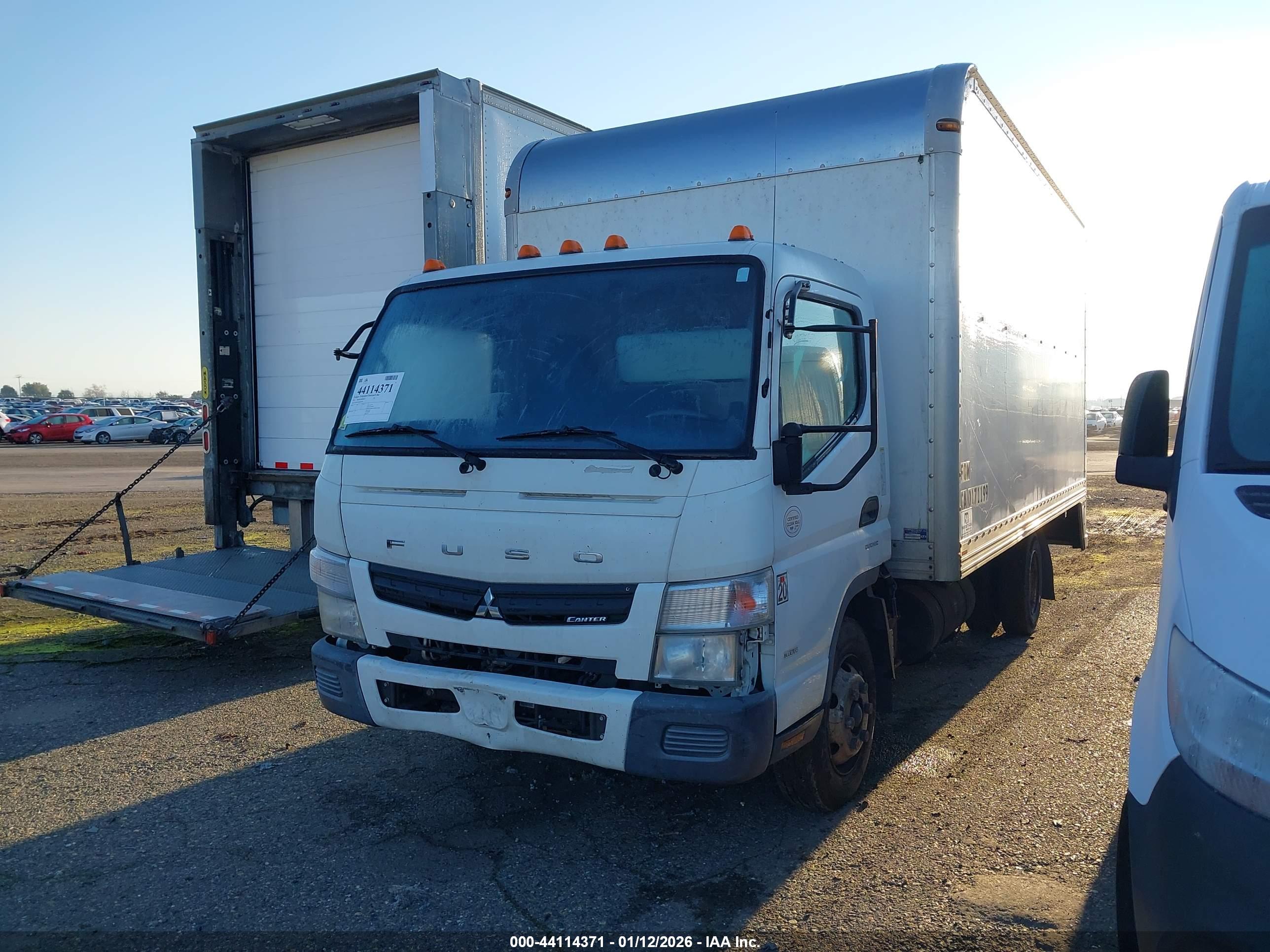 MITSUBISHI FUSO image 2