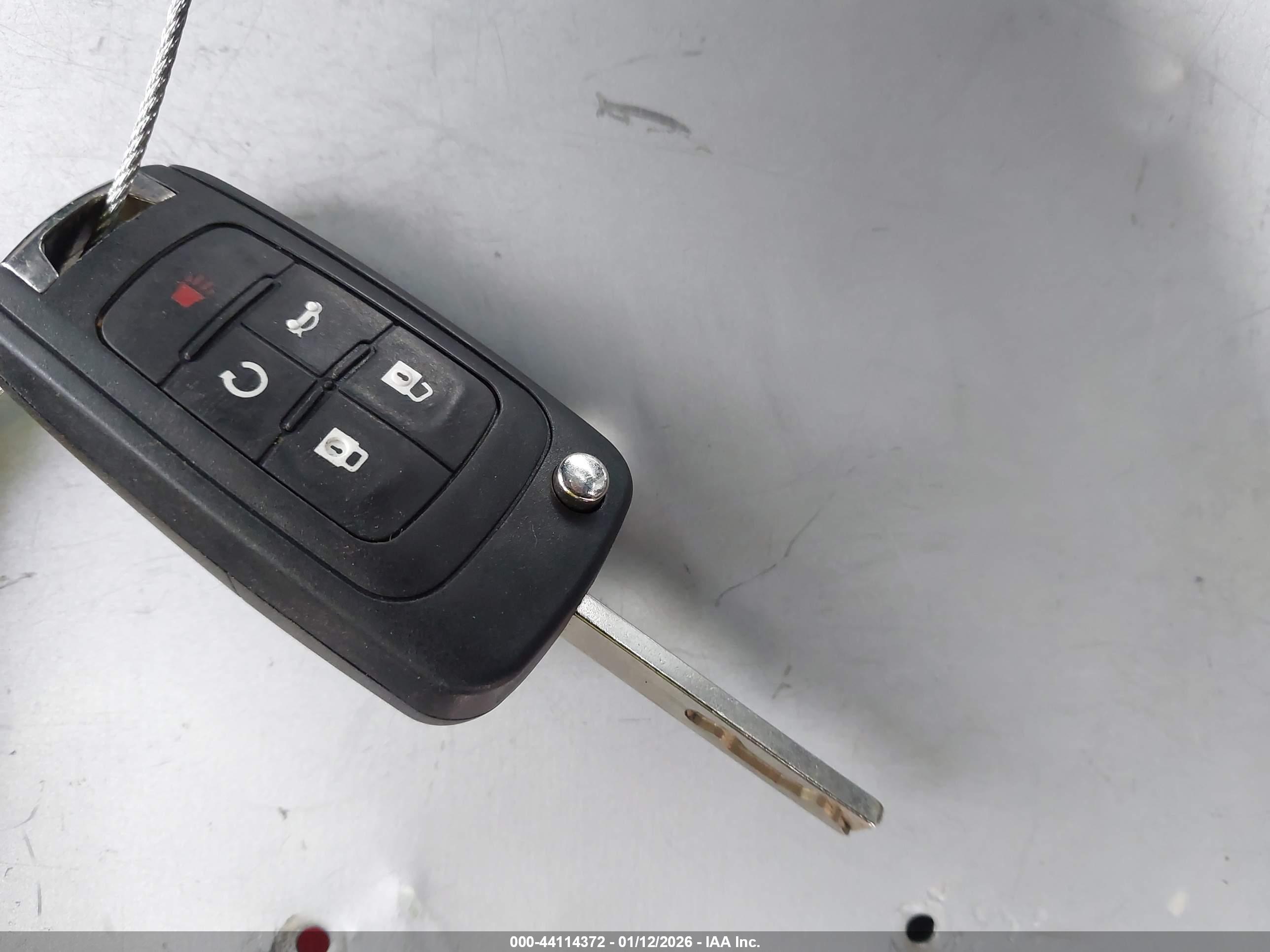 GMC TERRAIN image 11