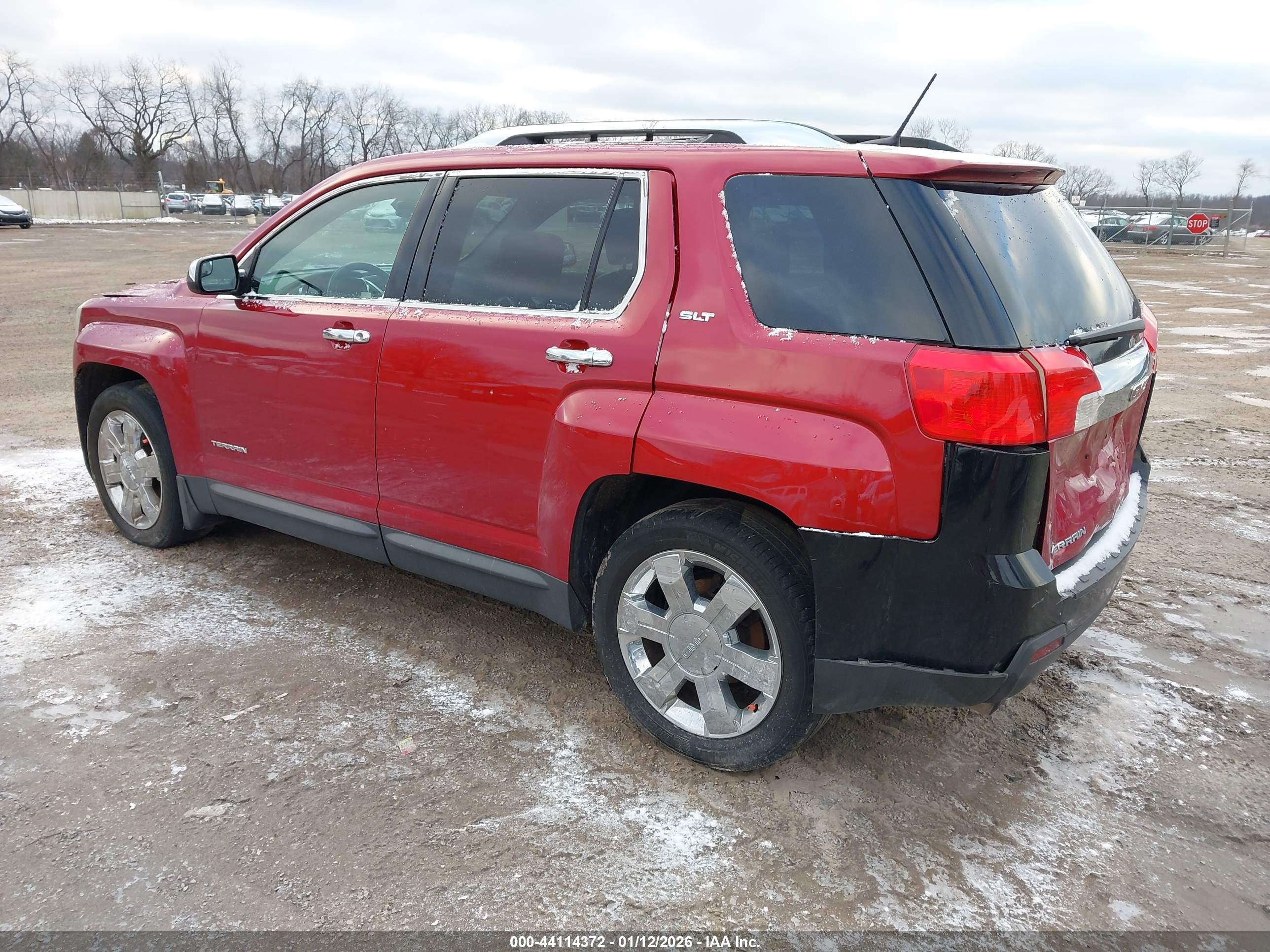 GMC TERRAIN image 3
