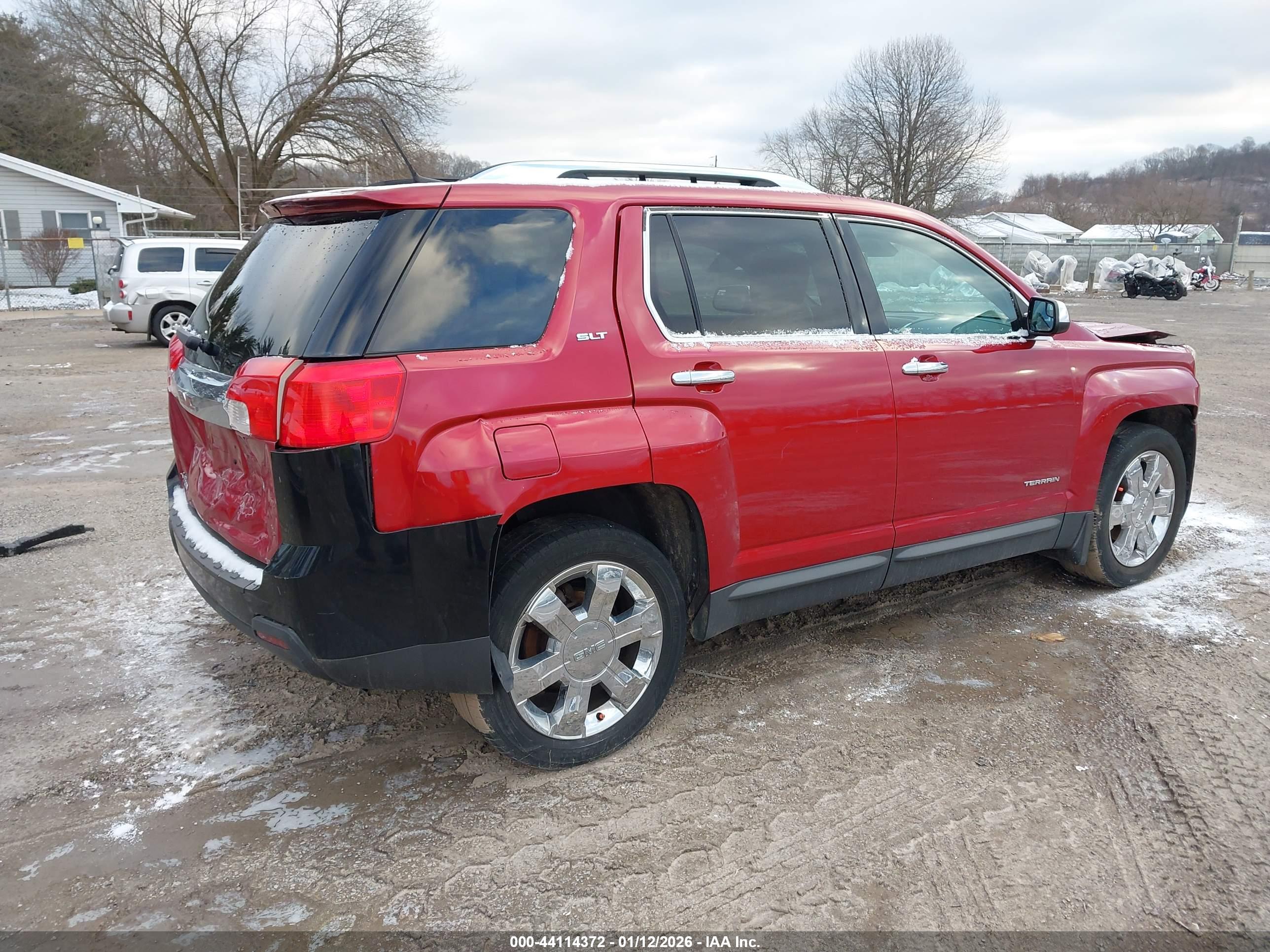 GMC TERRAIN image 4
