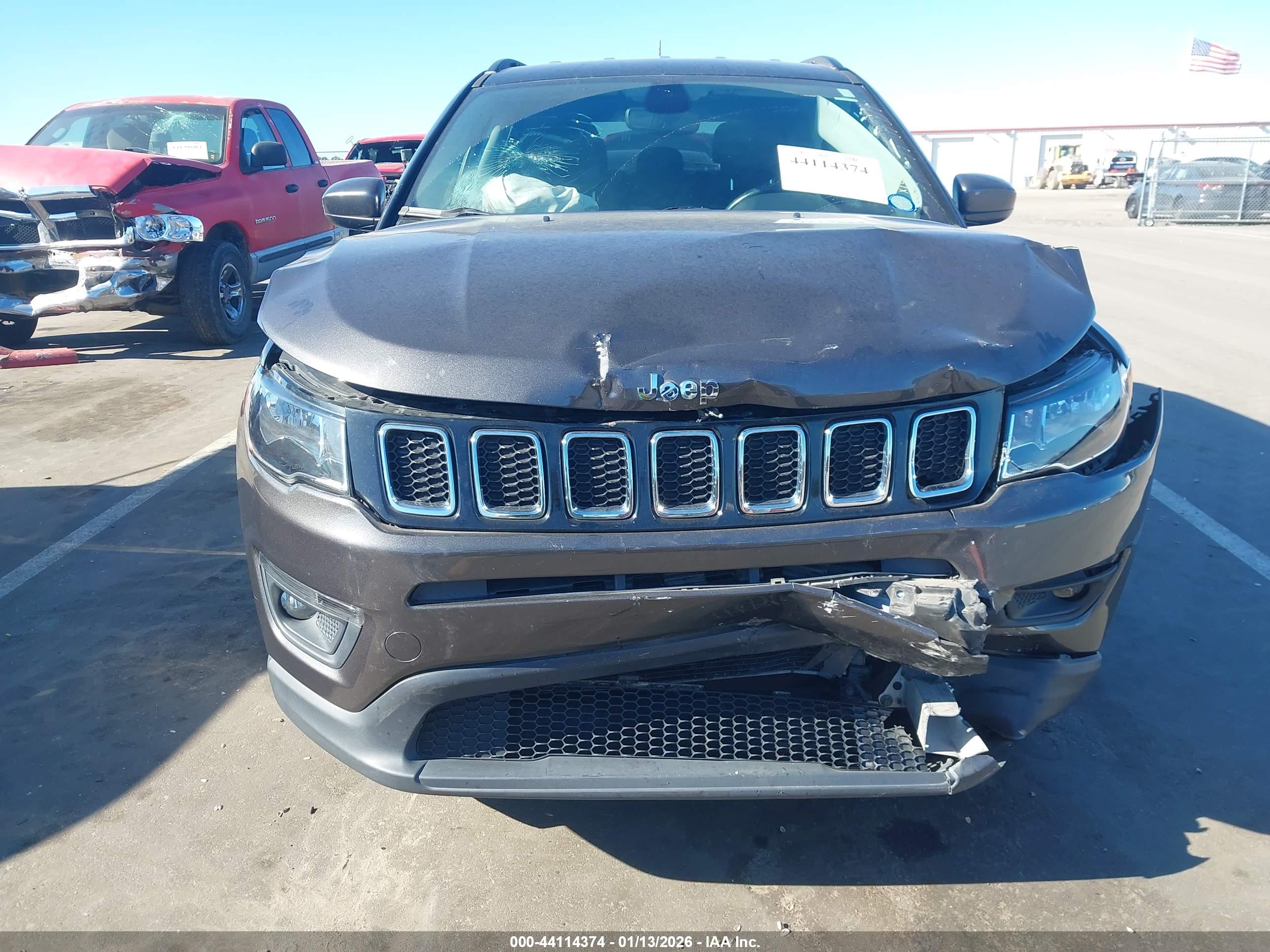 JEEP COMPASS image 6