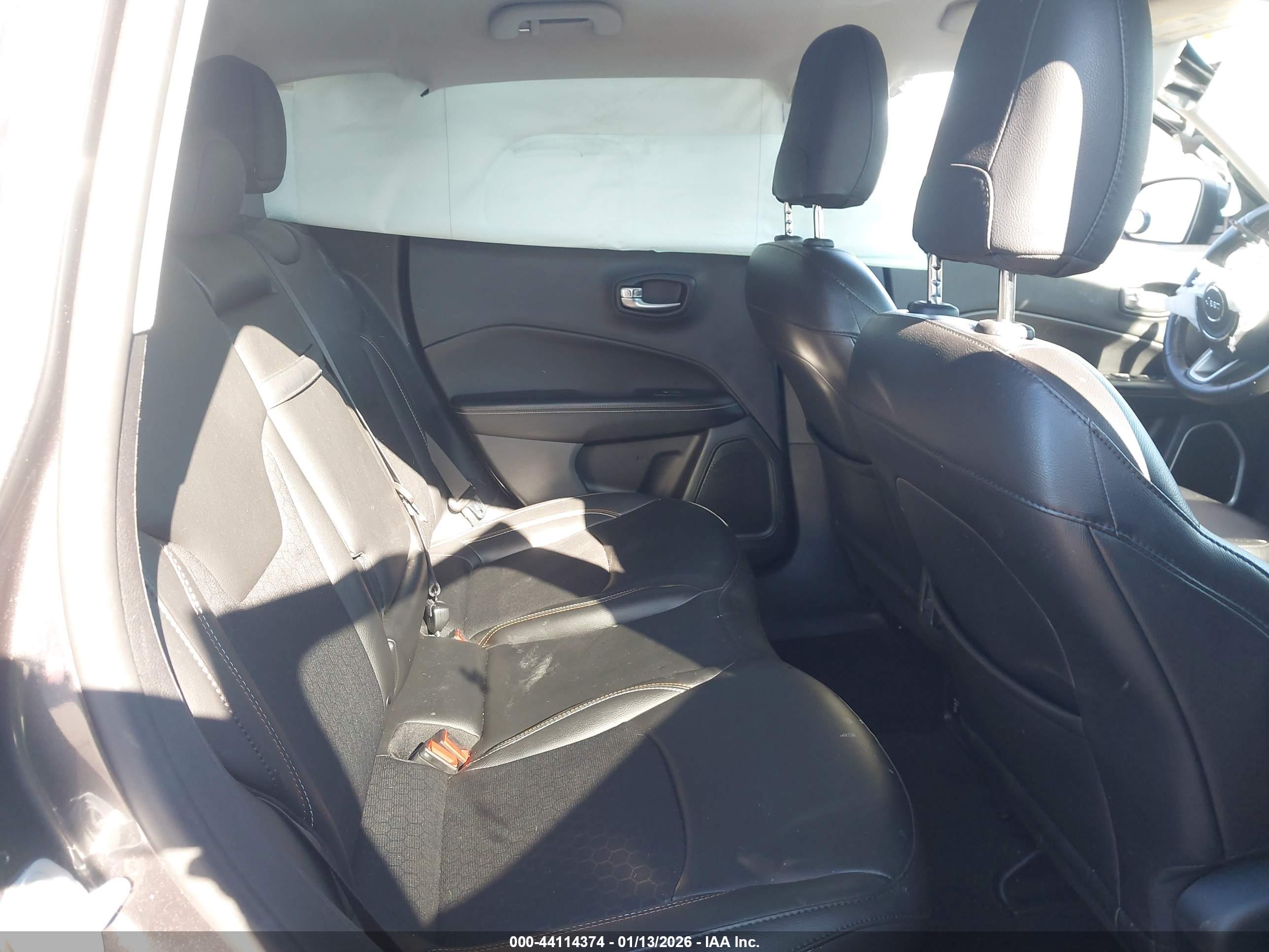 JEEP COMPASS image 8