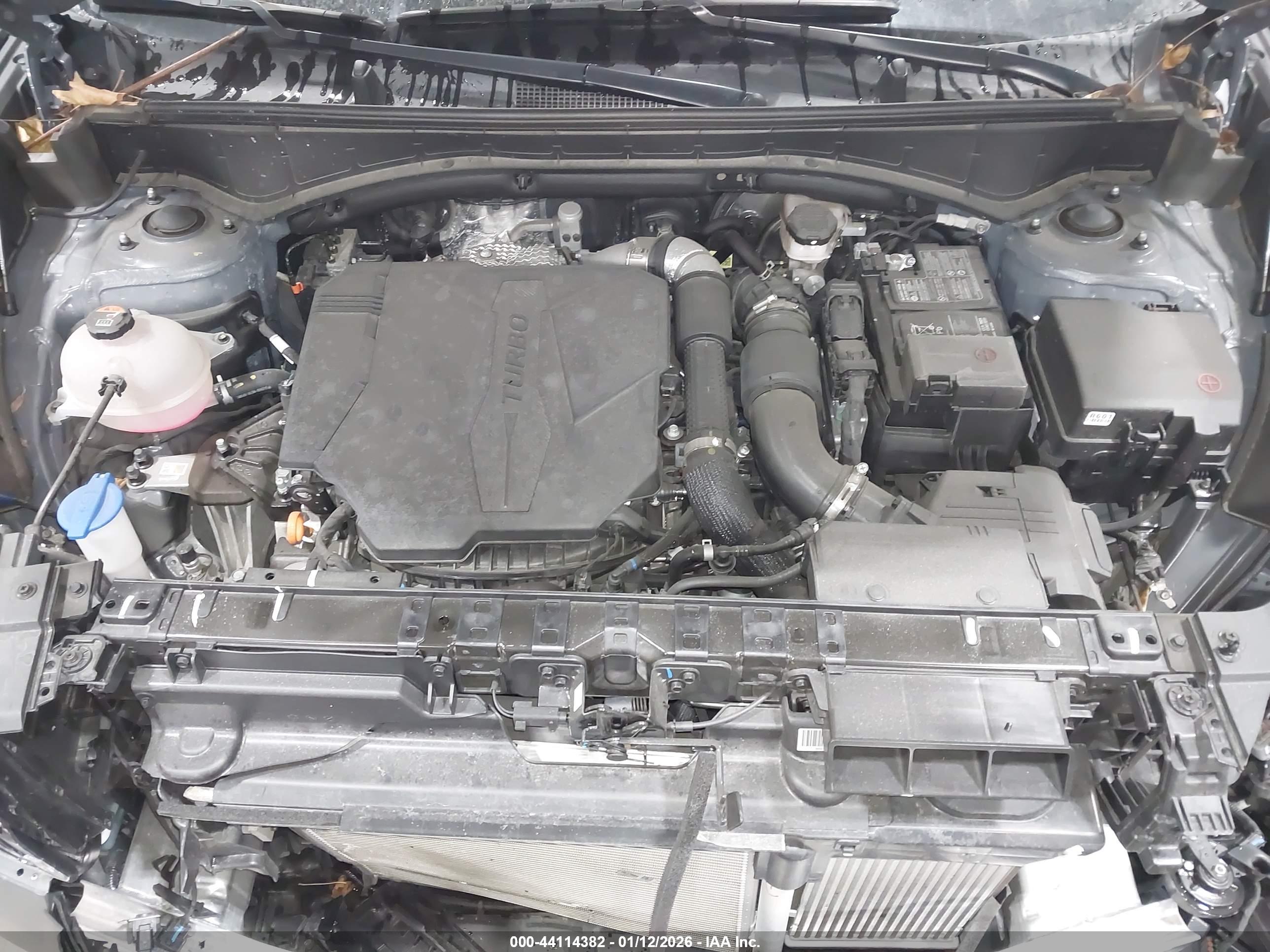 HYUNDAI SANTA image 10