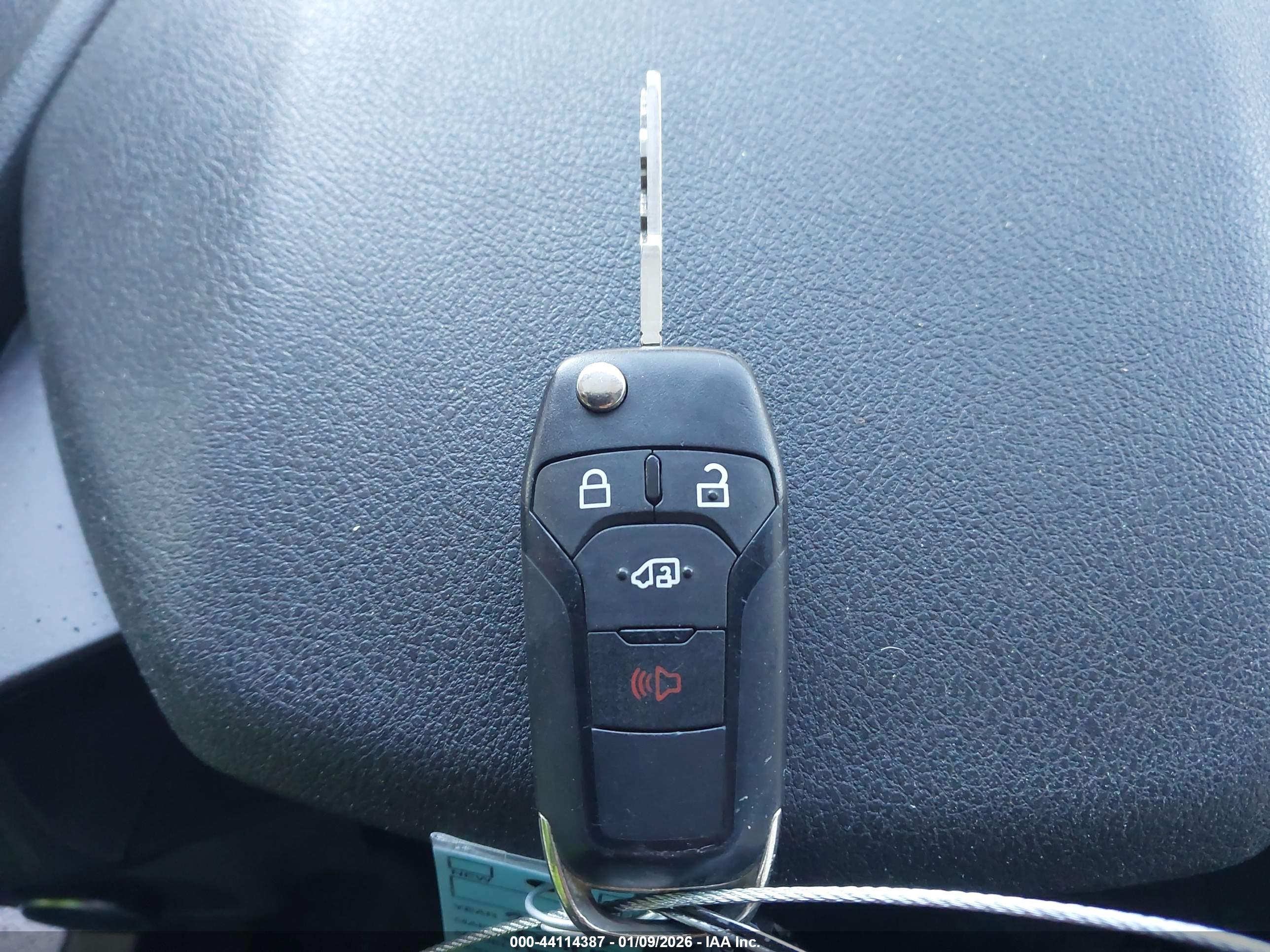 FORD TRANSIT image 11
