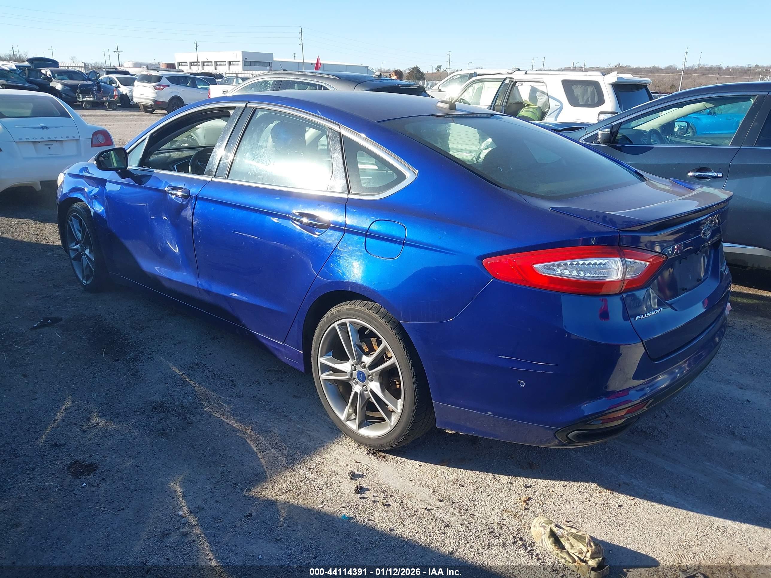 FORD FUSION image 3