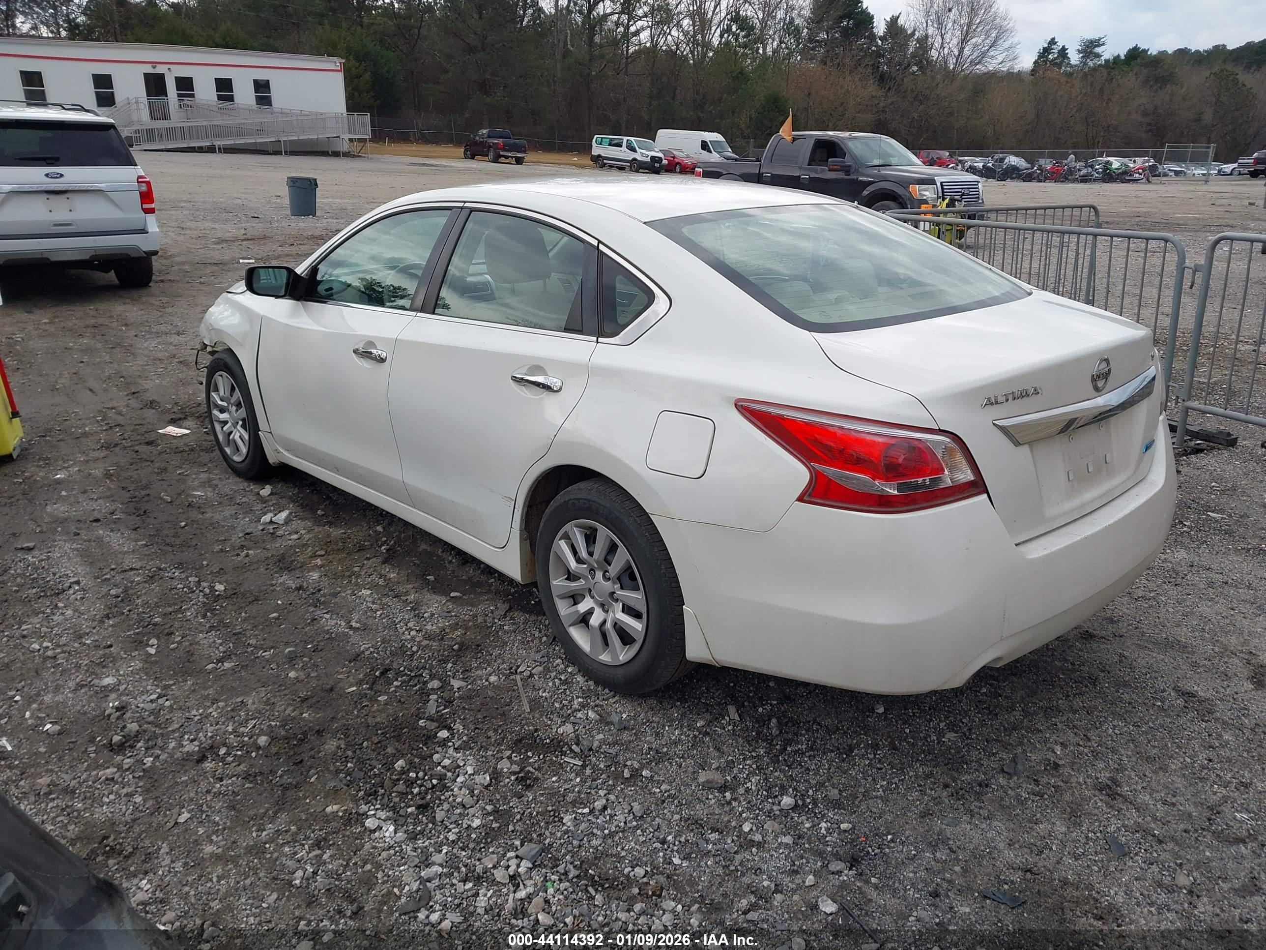 NISSAN ALTIMA image 3