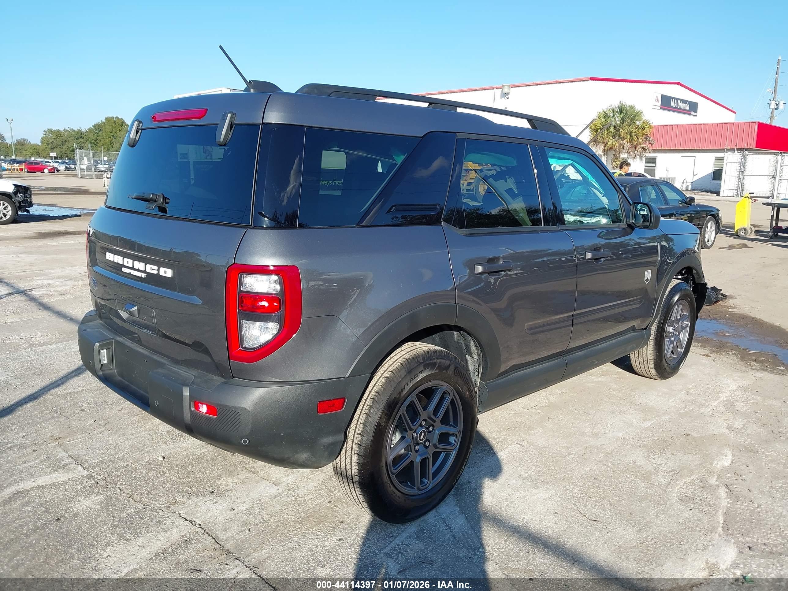 FORD BRONCO image 4