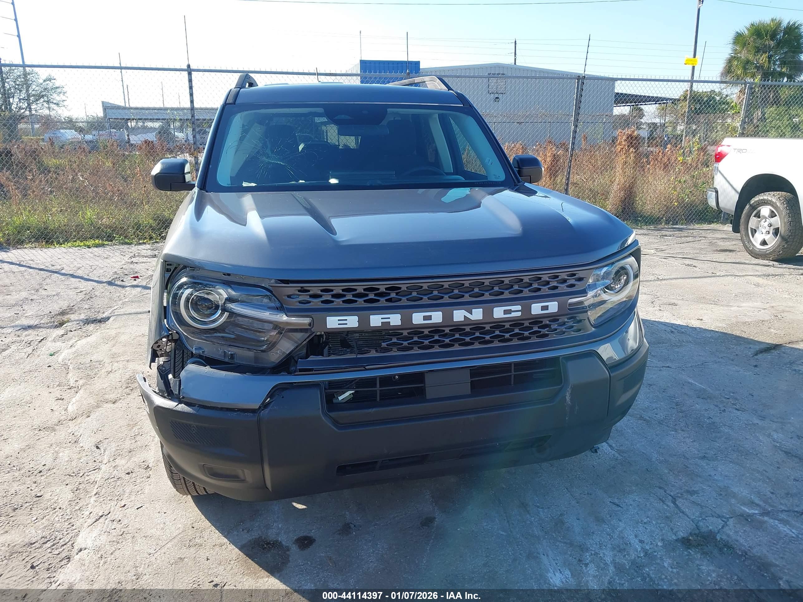 FORD BRONCO image 6