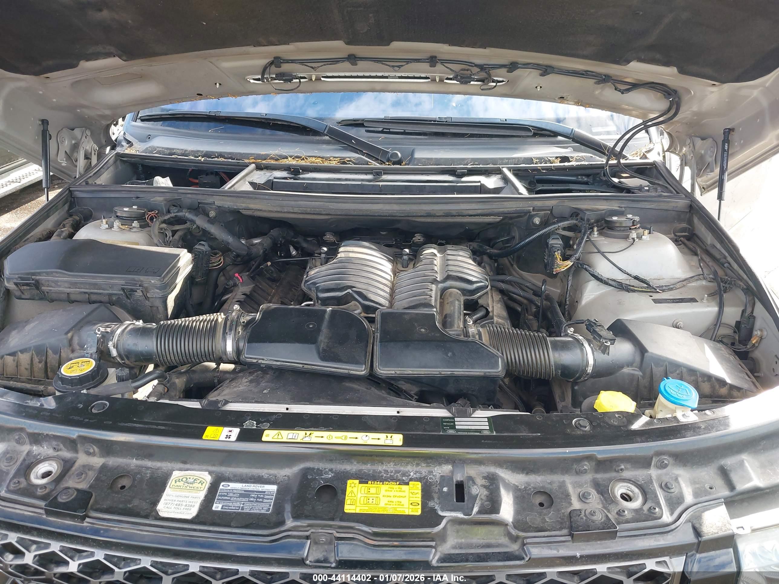 LAND ROVER image 10