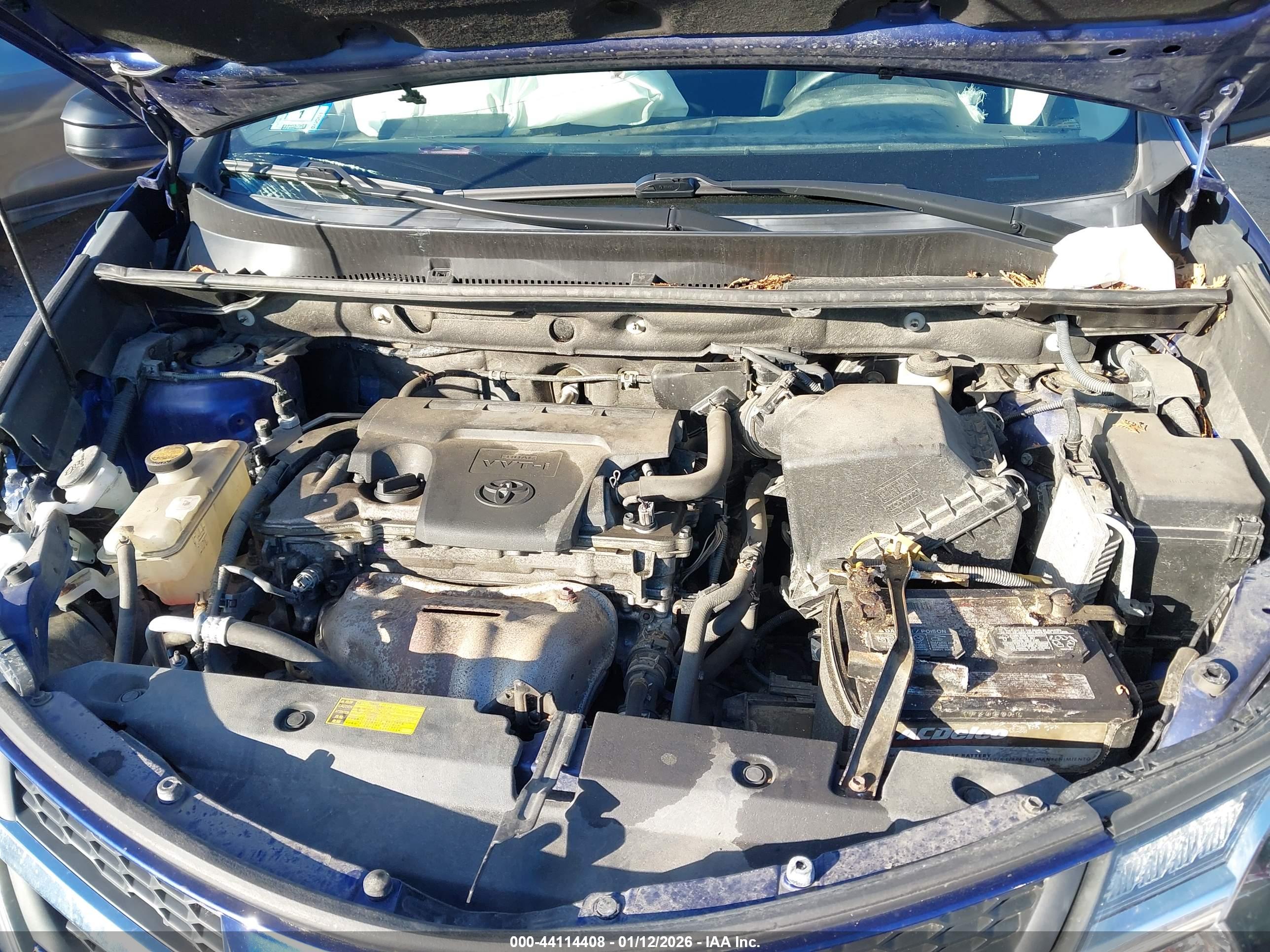 TOYOTA RAV4 image 10