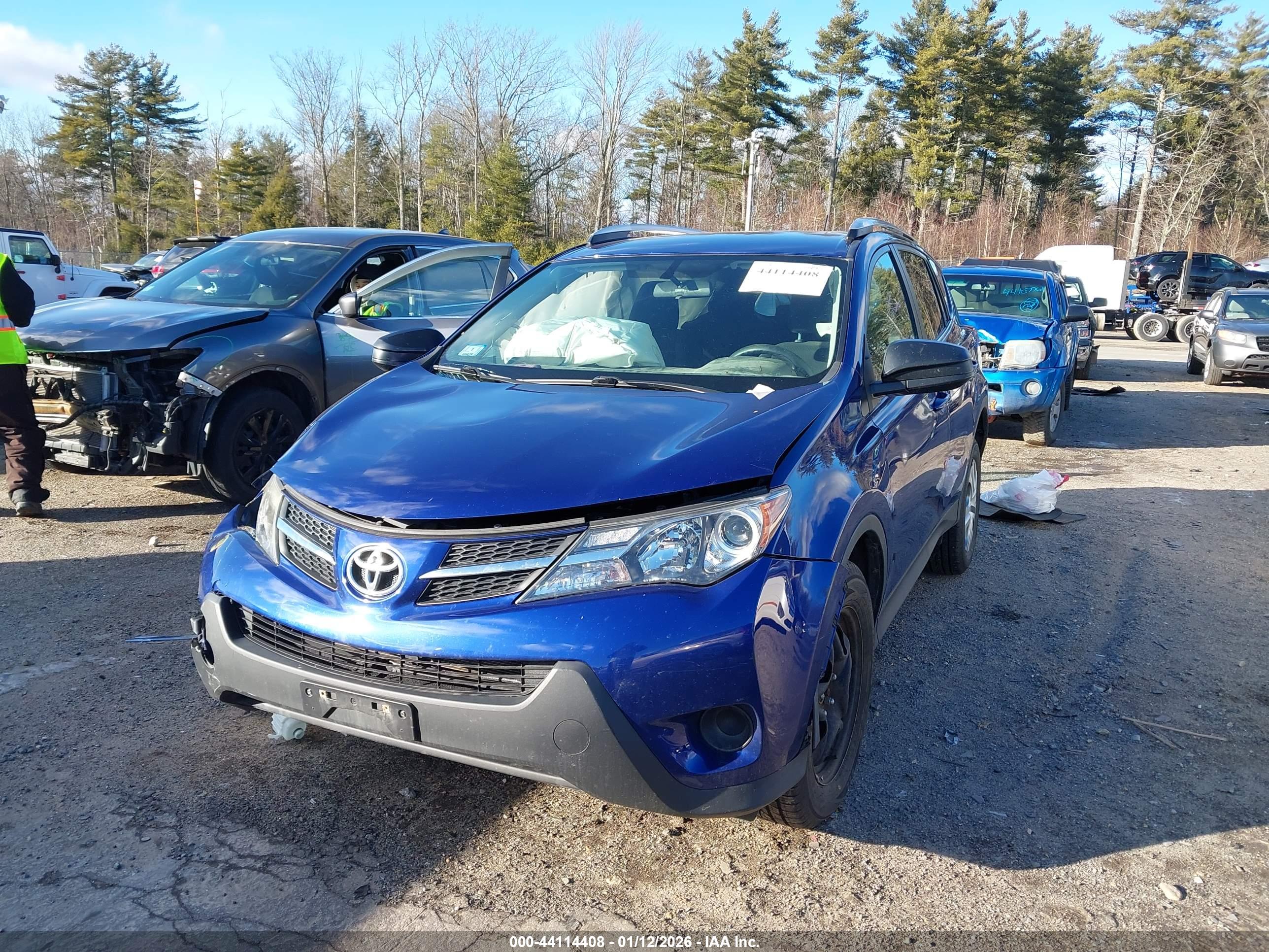 TOYOTA RAV4 image 2
