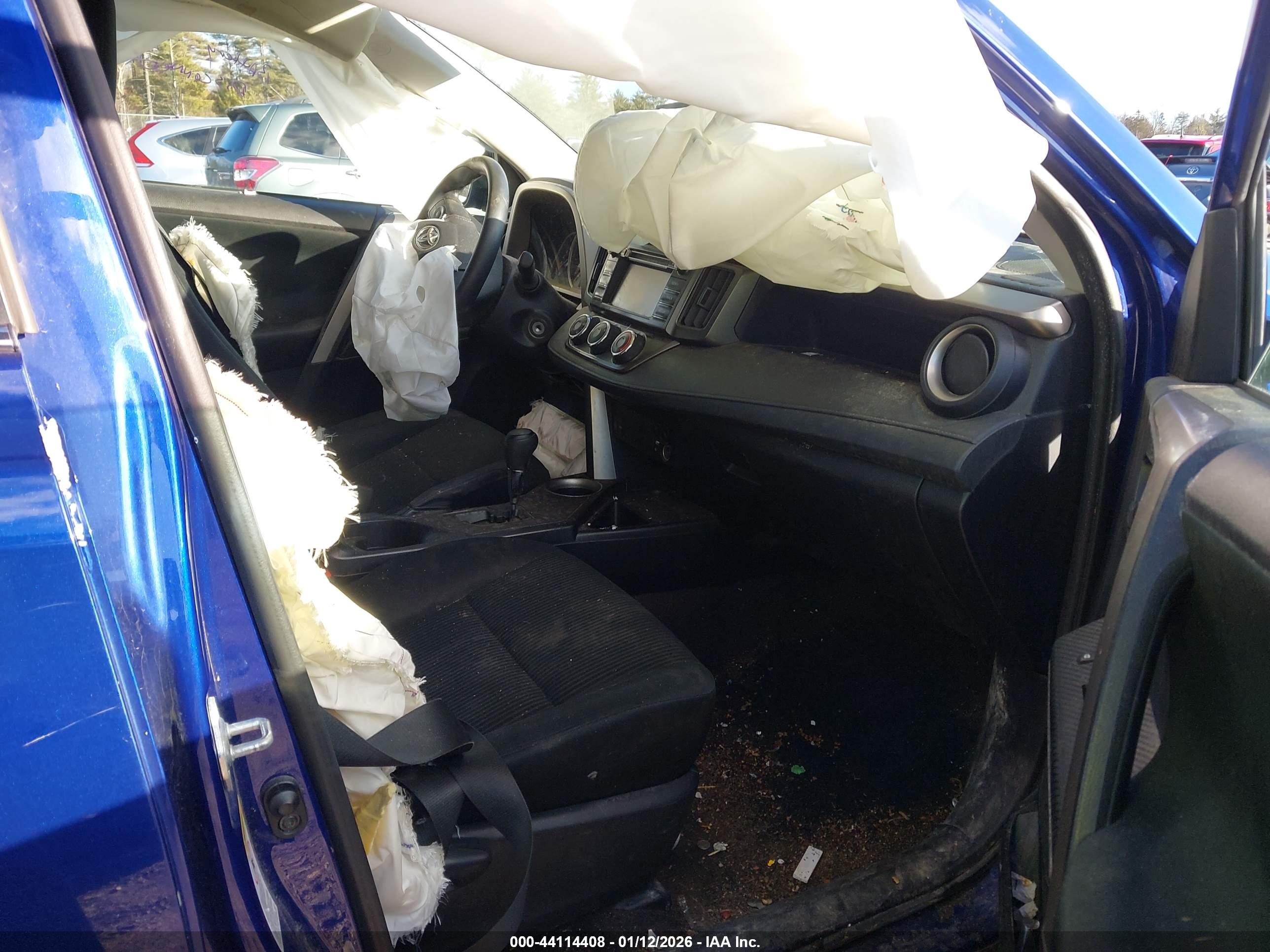 TOYOTA RAV4 image 5