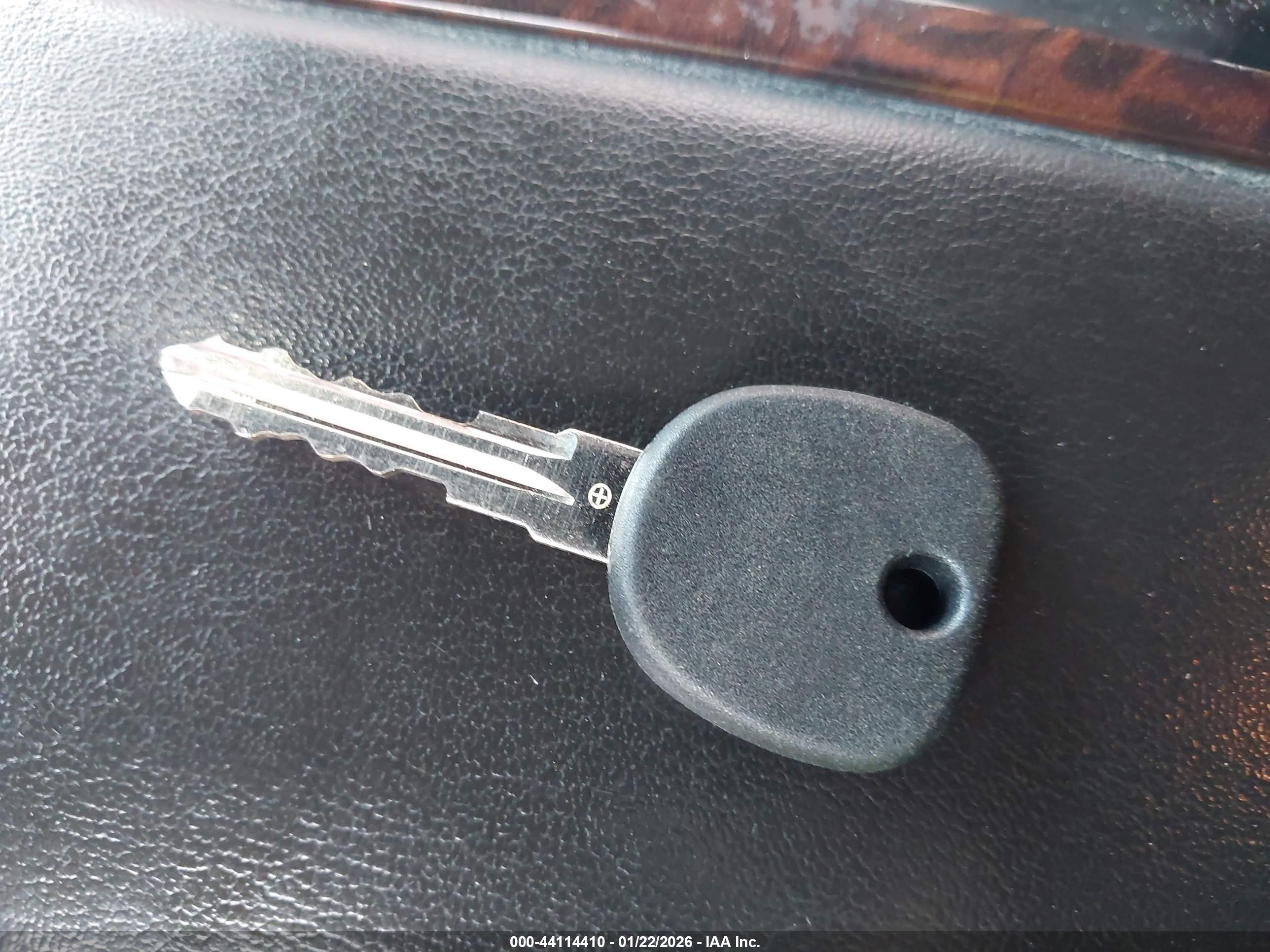 GMC YUKON image 11