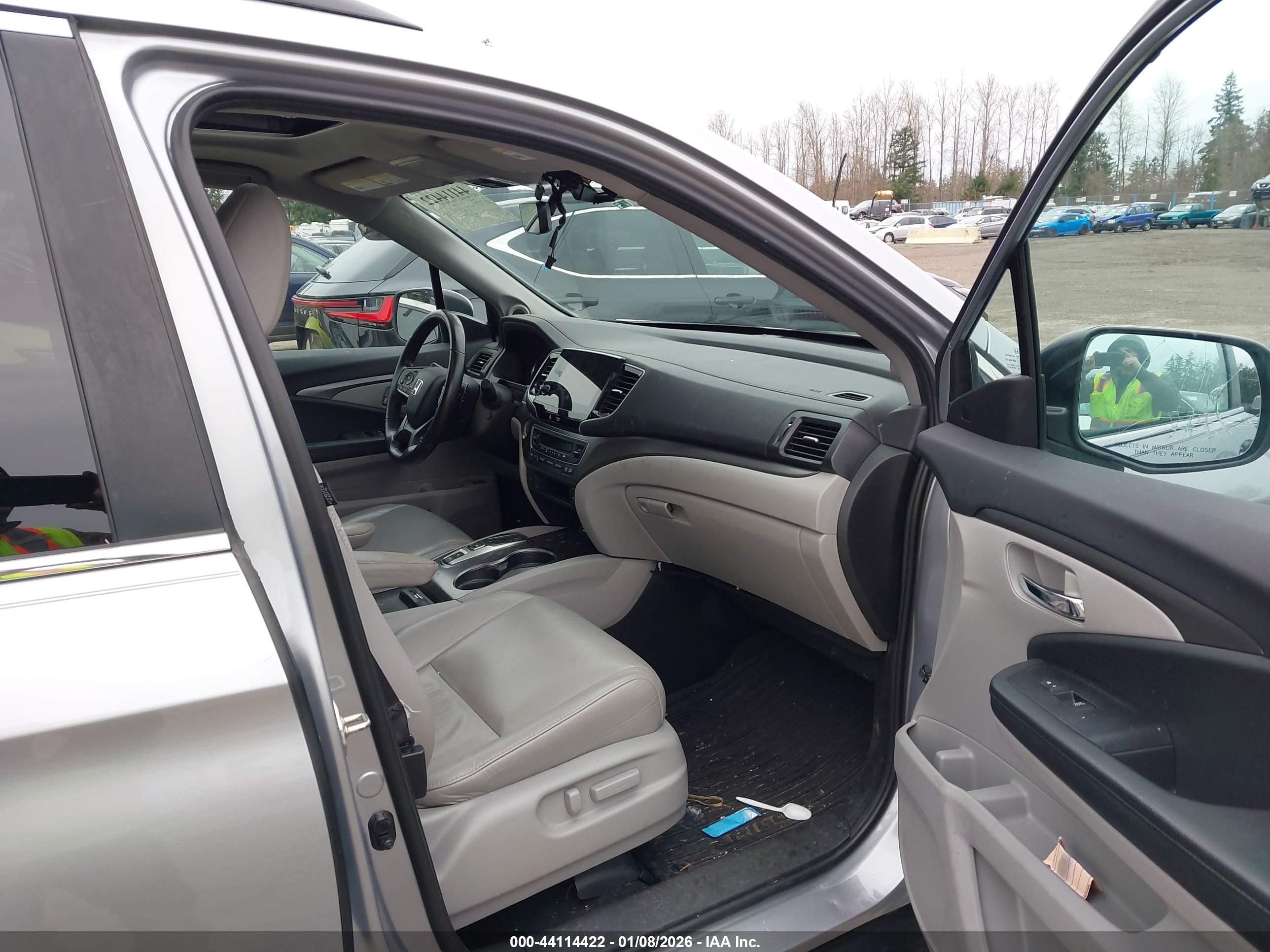 HONDA PILOT image 5