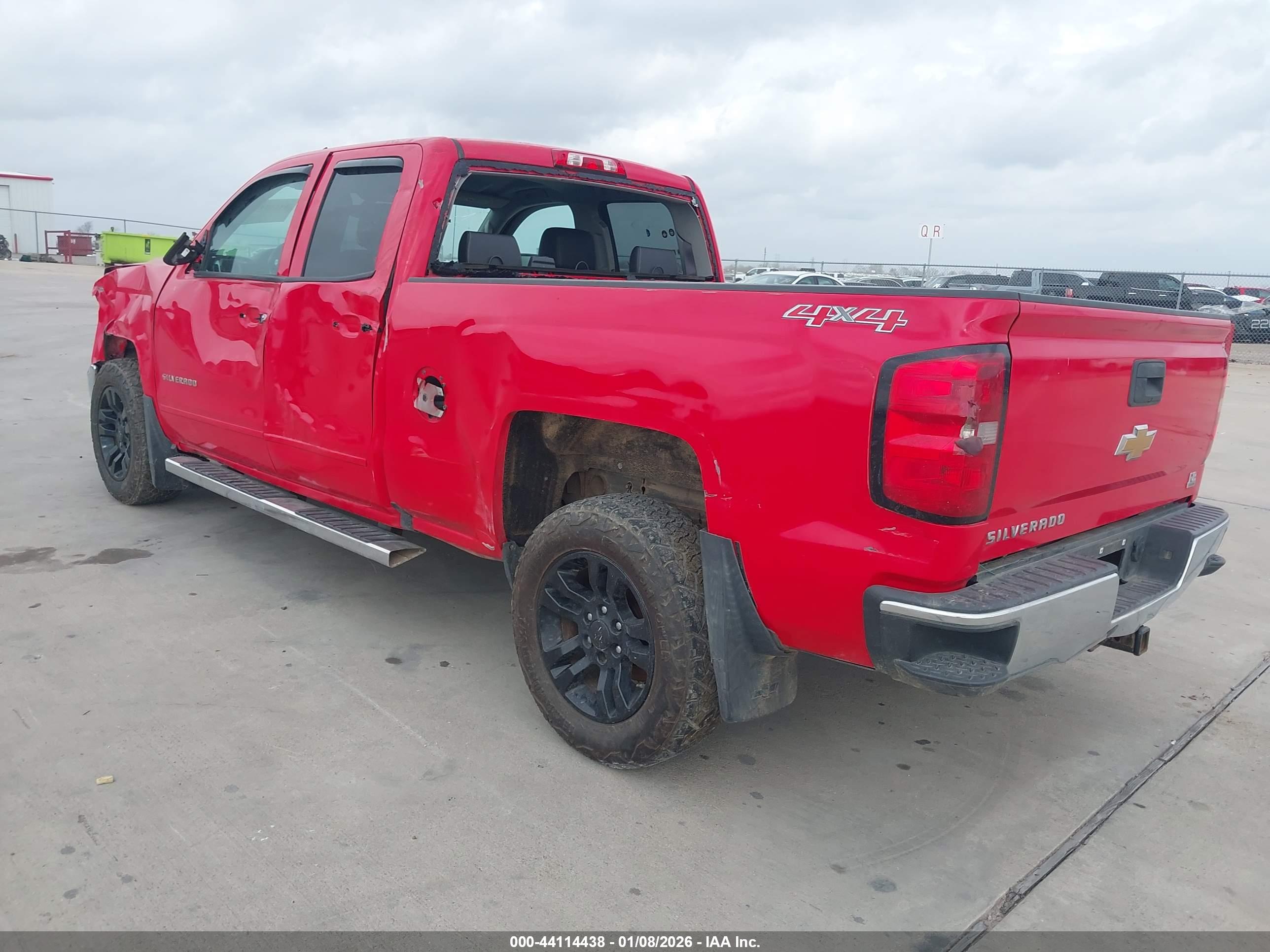 CHEVROLET SILVERADO image 3