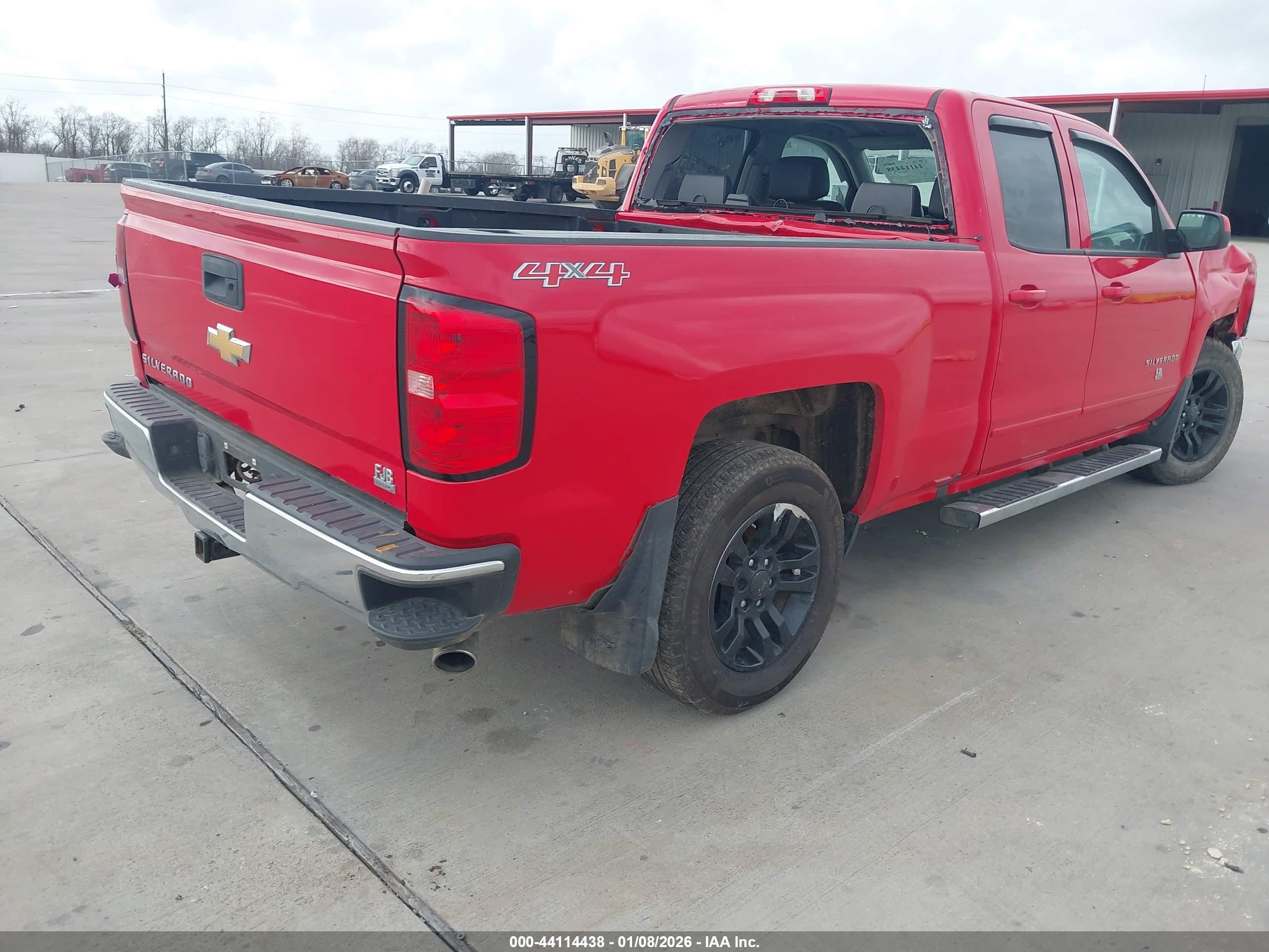 CHEVROLET SILVERADO image 4