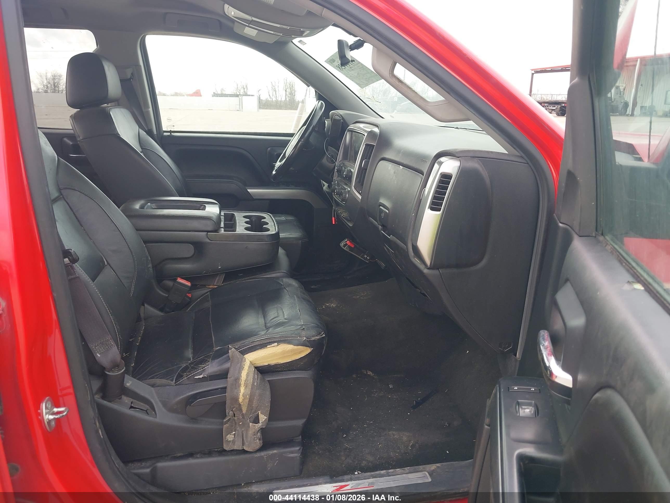 CHEVROLET SILVERADO image 5