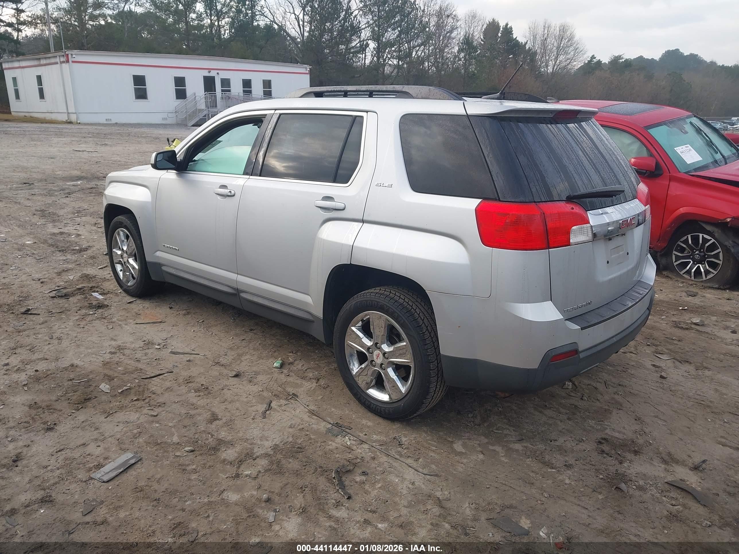 GMC TERRAIN image 3