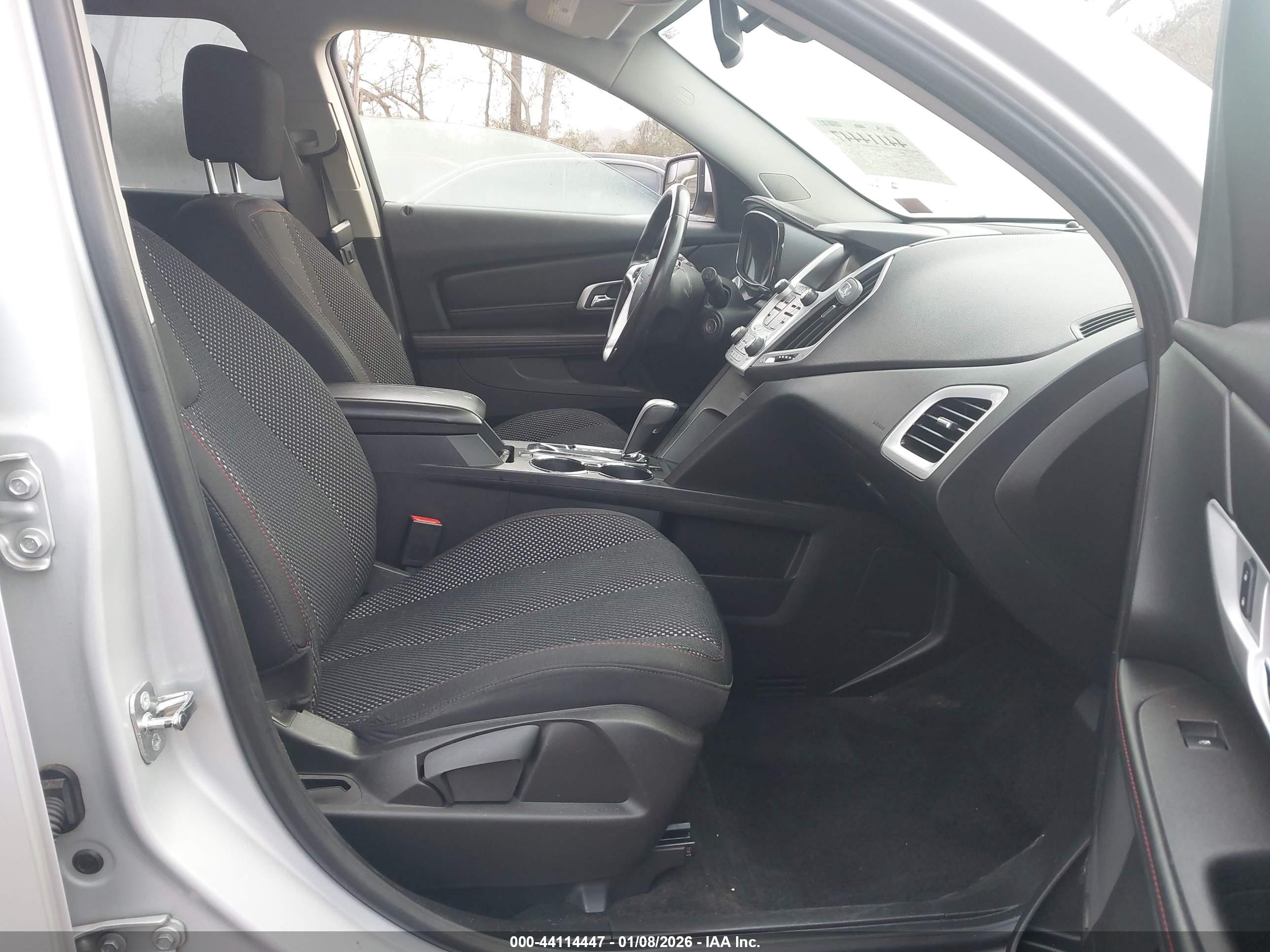 GMC TERRAIN image 5