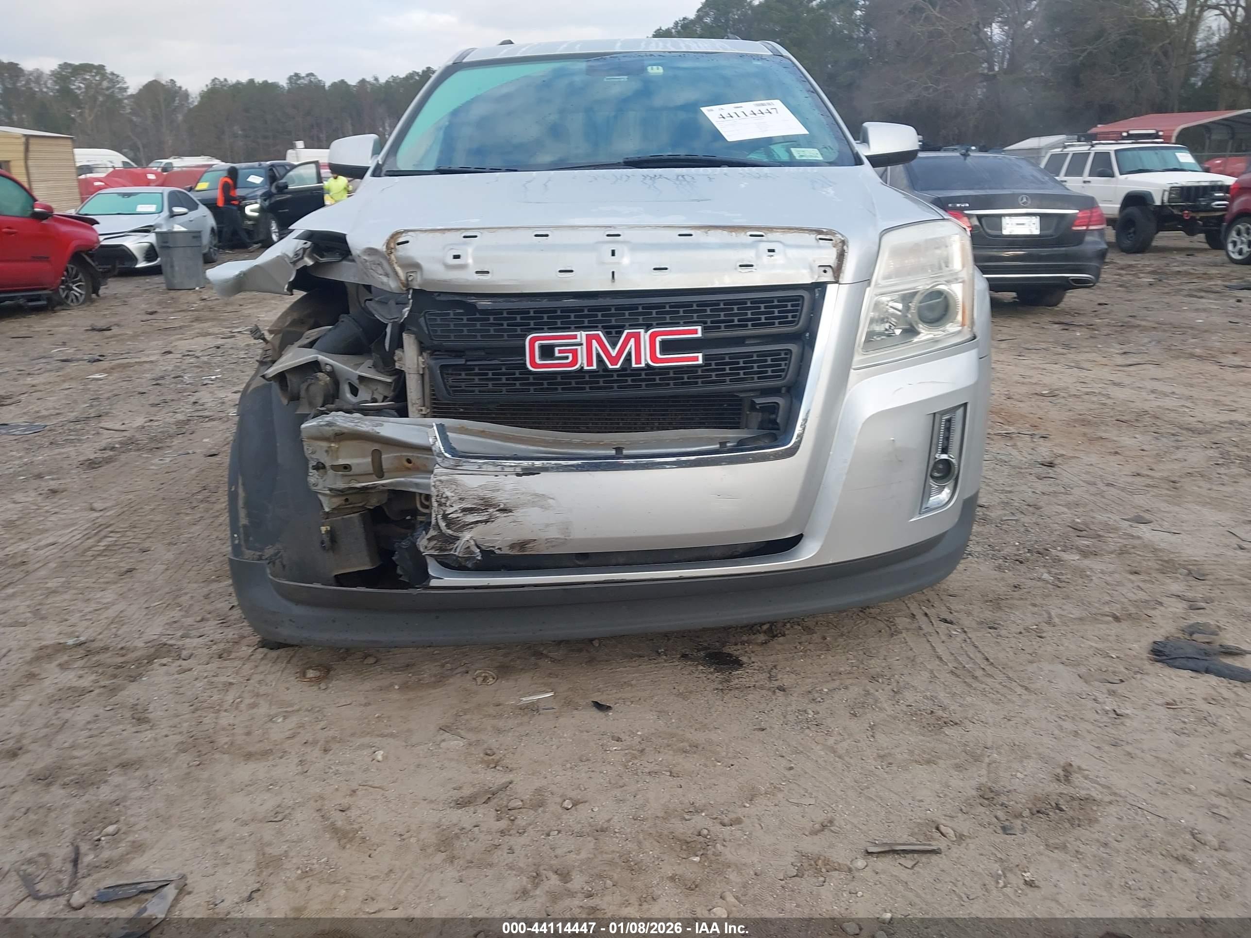 GMC TERRAIN image 6