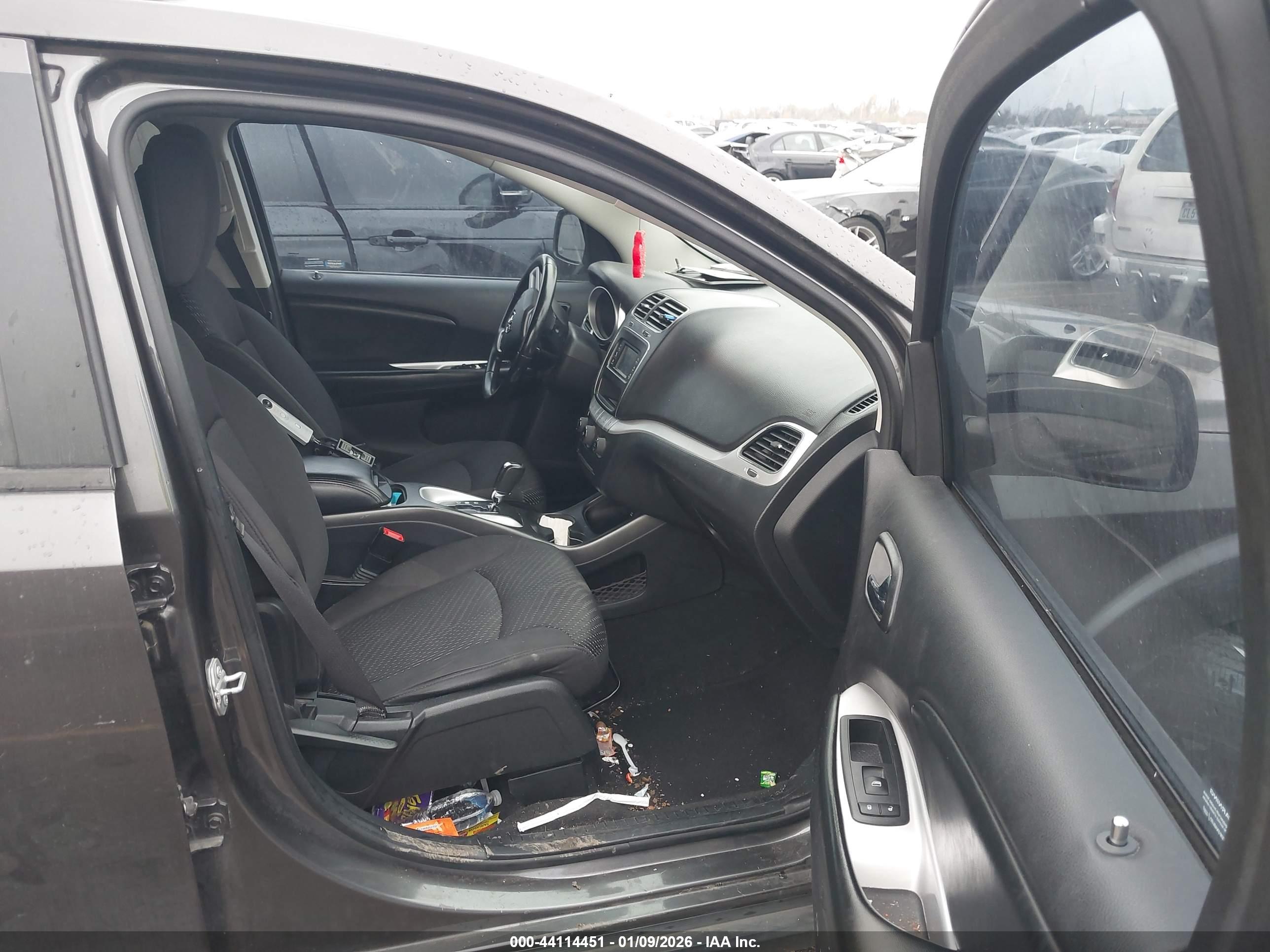 DODGE JOURNEY image 5