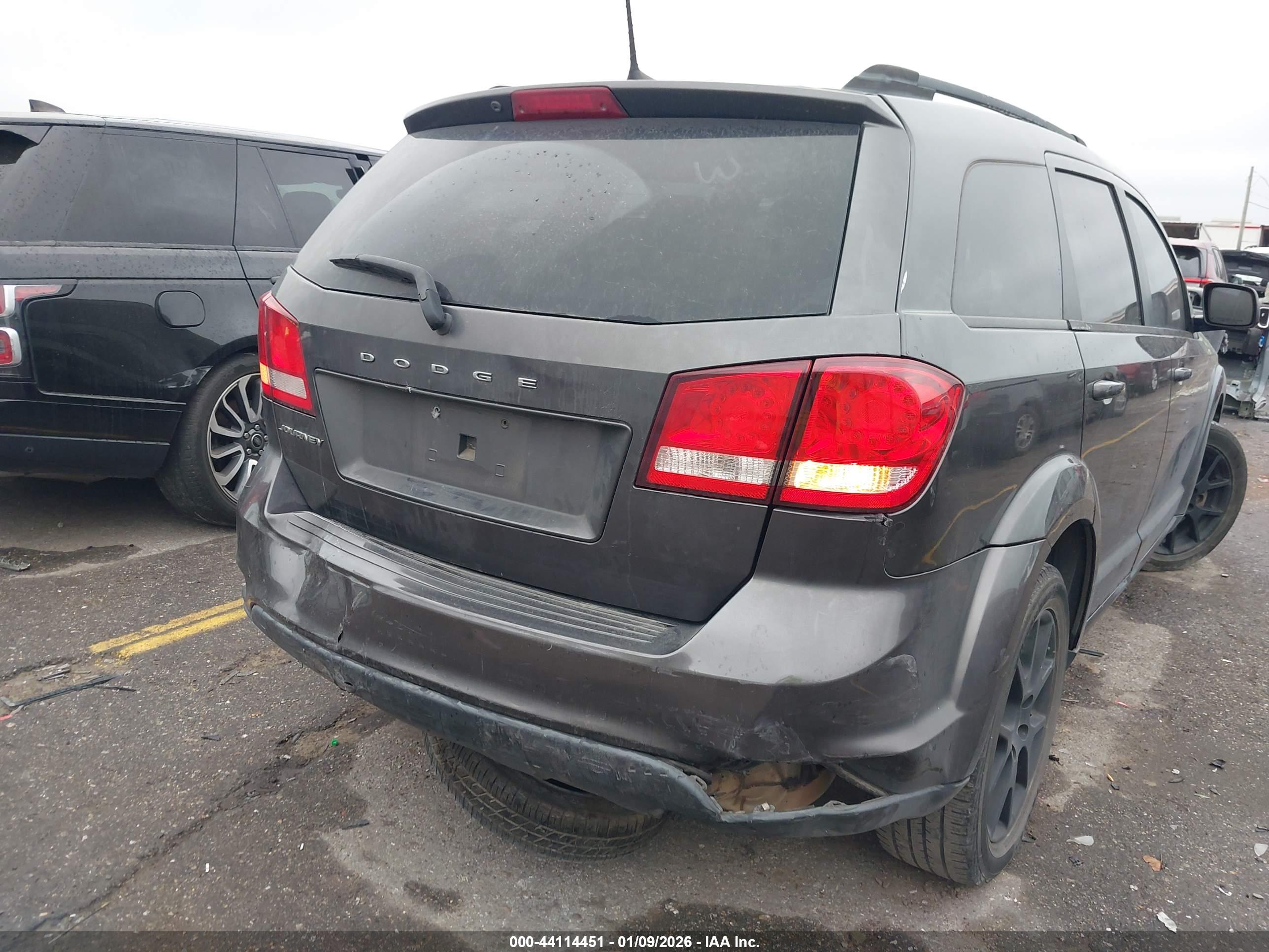 DODGE JOURNEY image 6