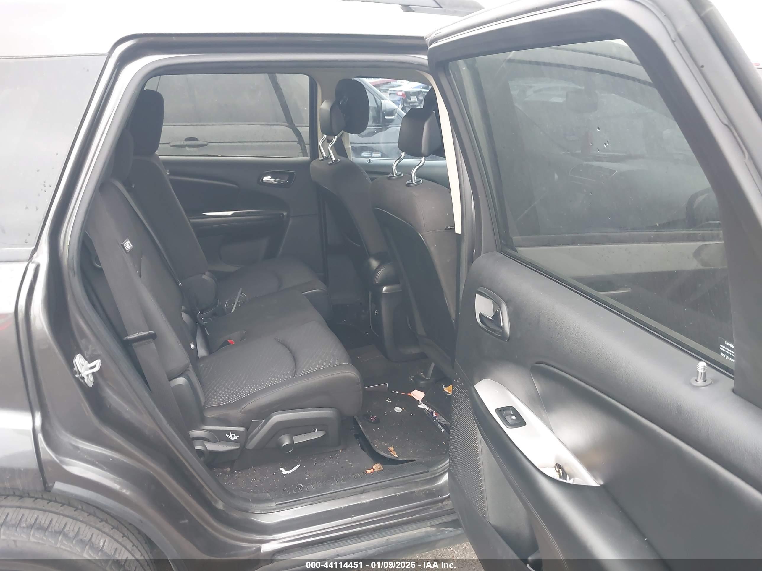 DODGE JOURNEY image 8