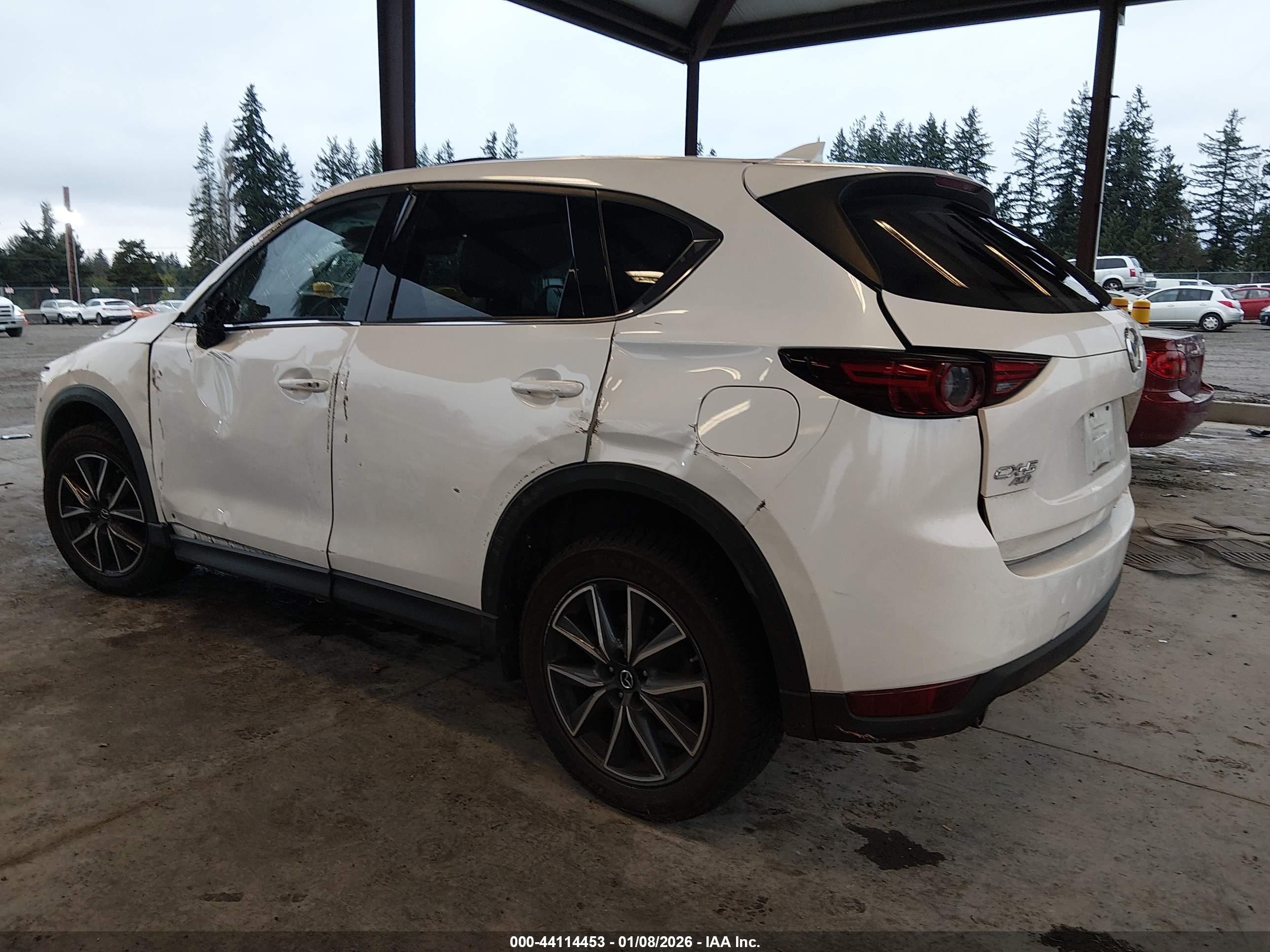 MAZDA CX-5 image 3