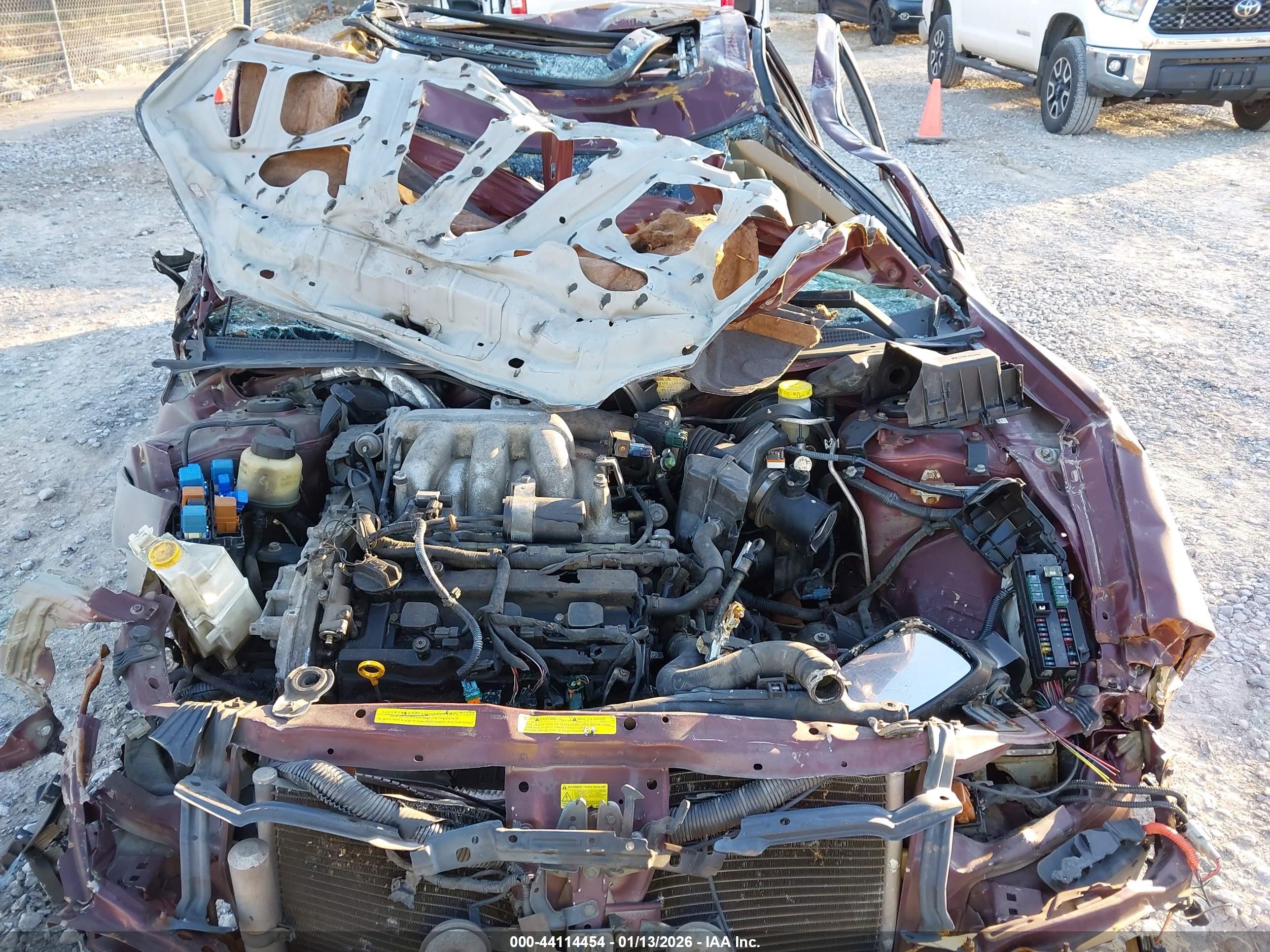 NISSAN MAXIMA image 10
