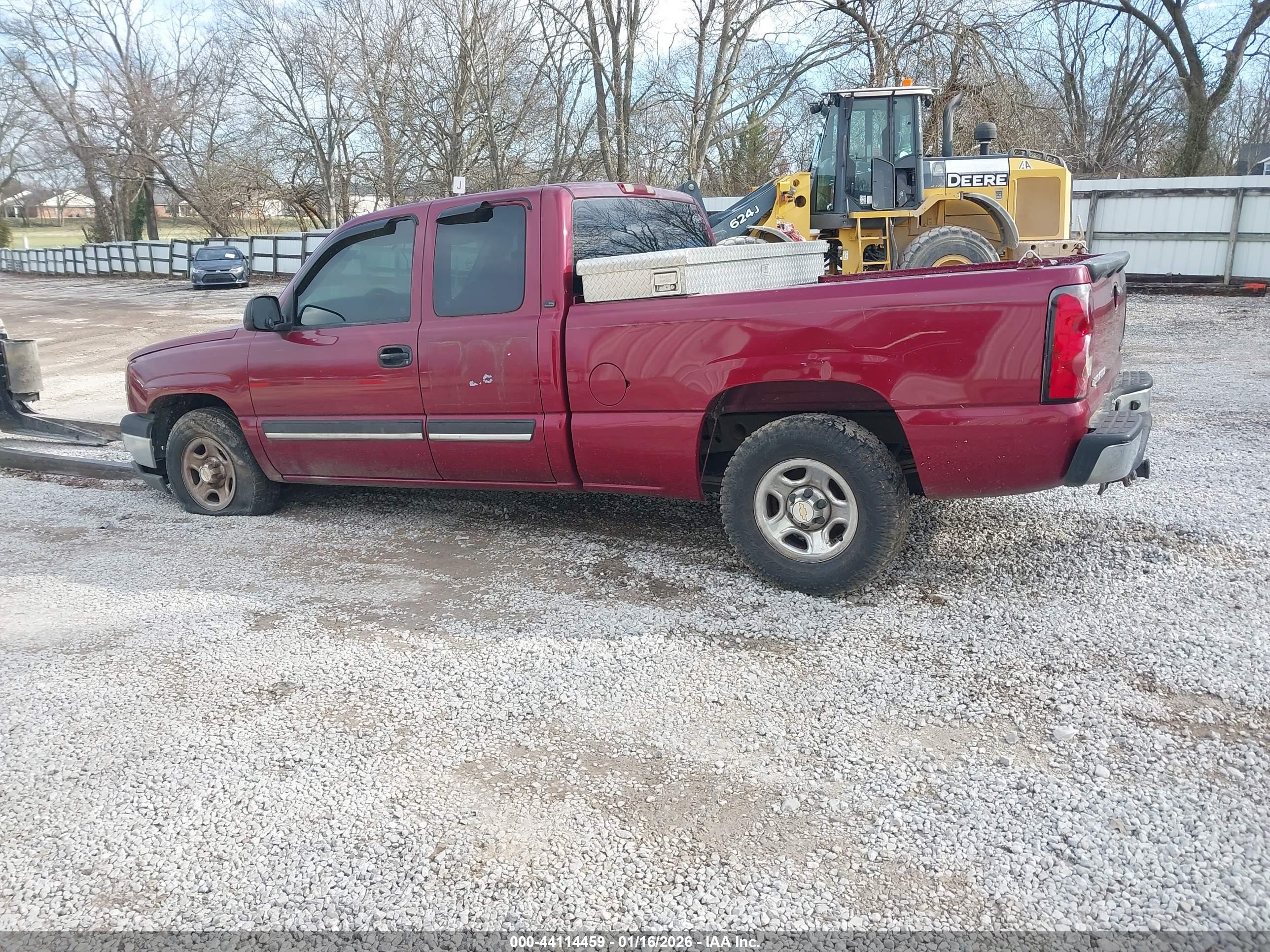 CHEVROLET SILVERADO image 3