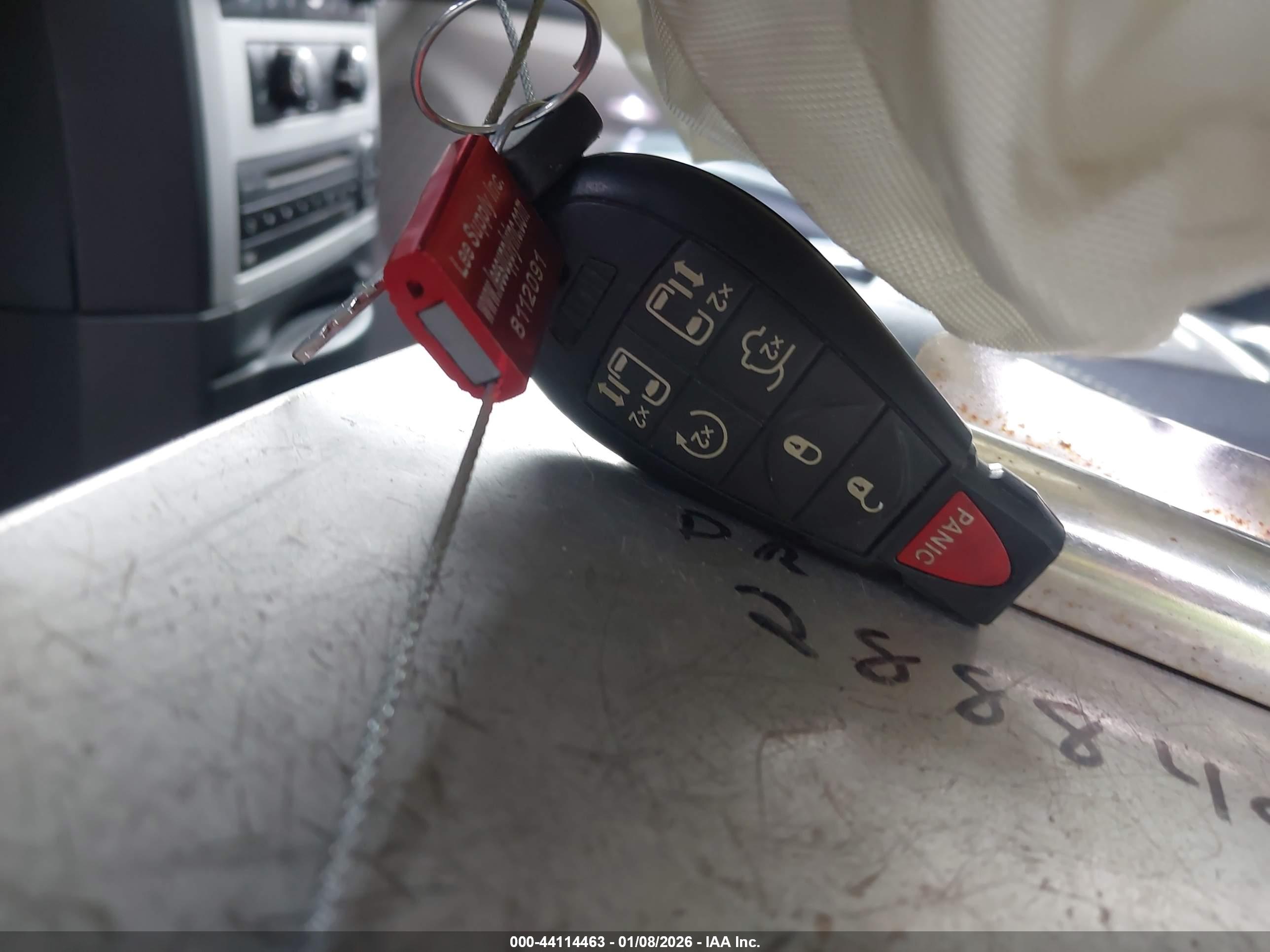 CHRYSLER TOWN image 11