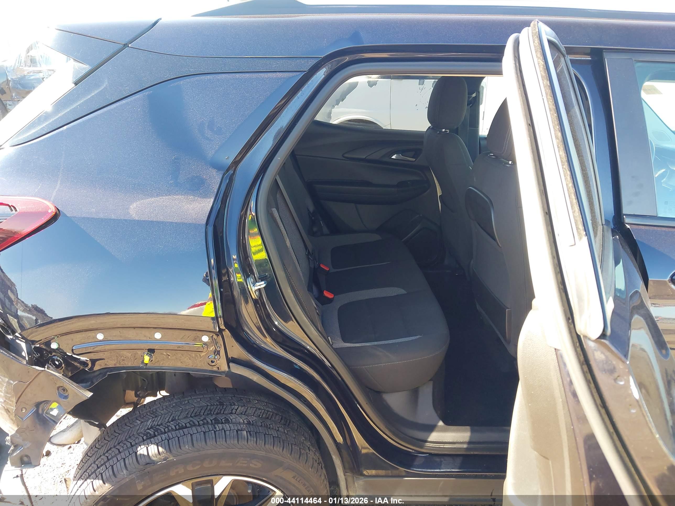 CHEVROLET TRAILBLAZER image 8