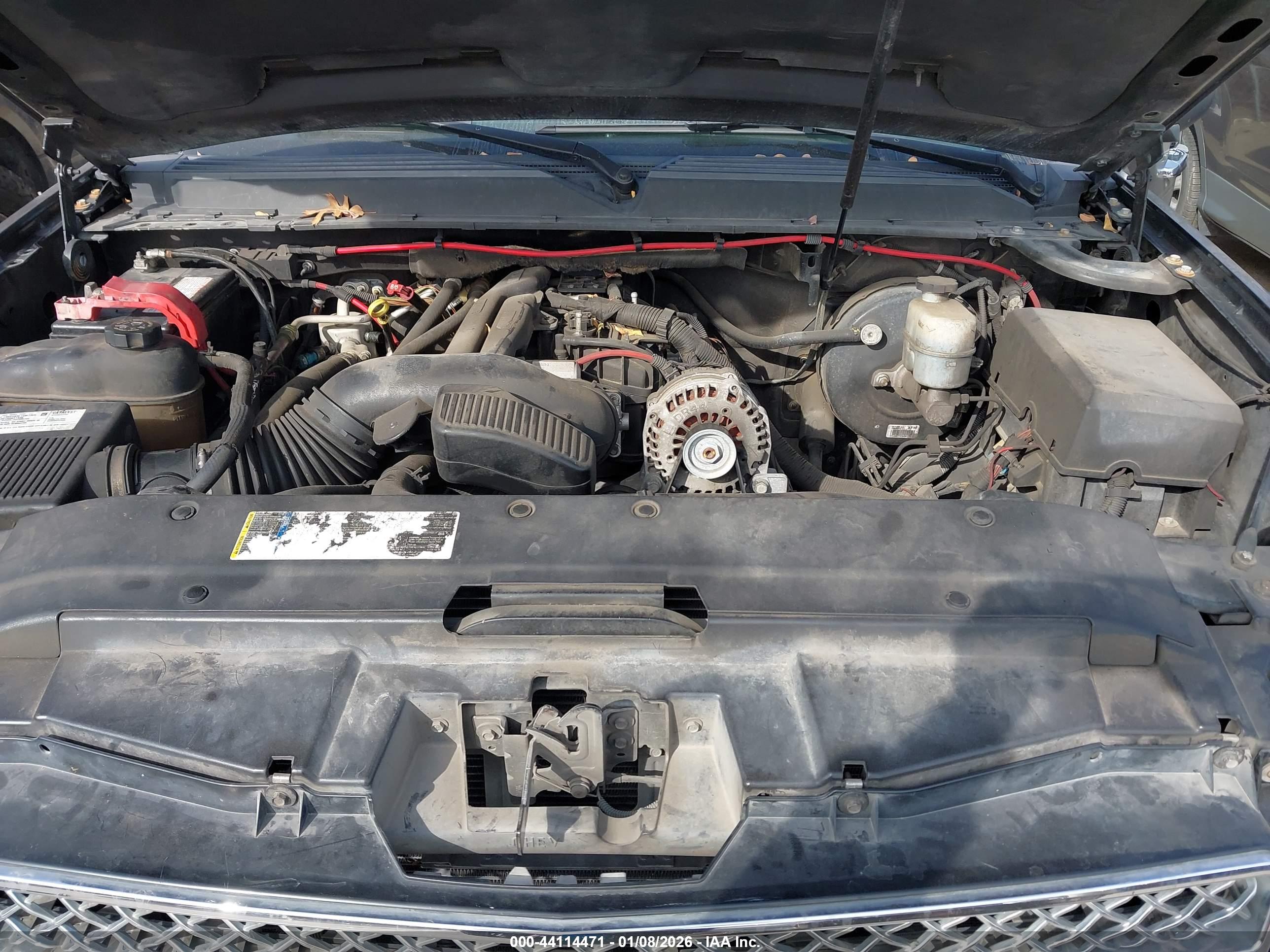 CHEVROLET SUBURBAN image 10