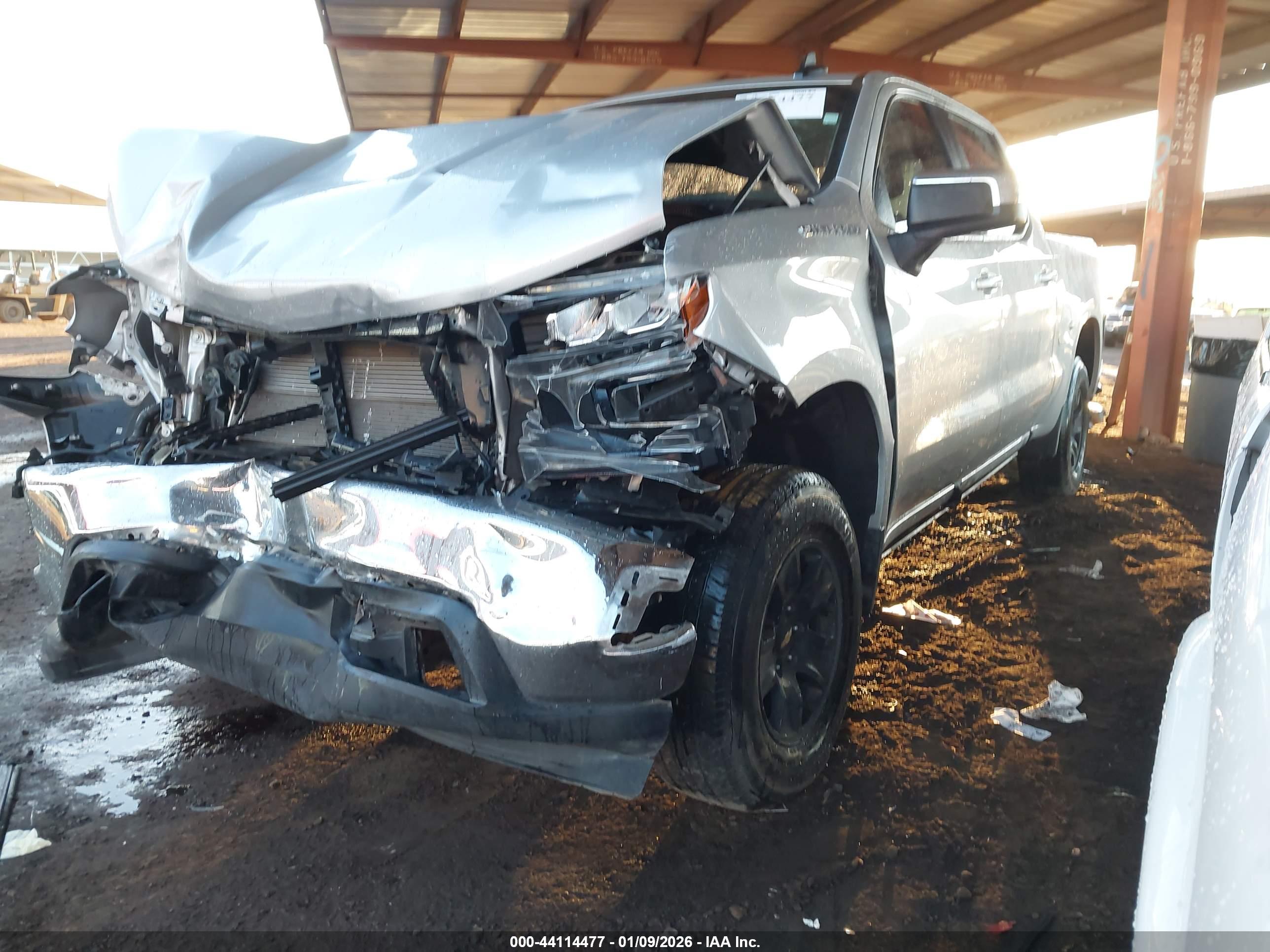 CHEVROLET SILVERADO image 2