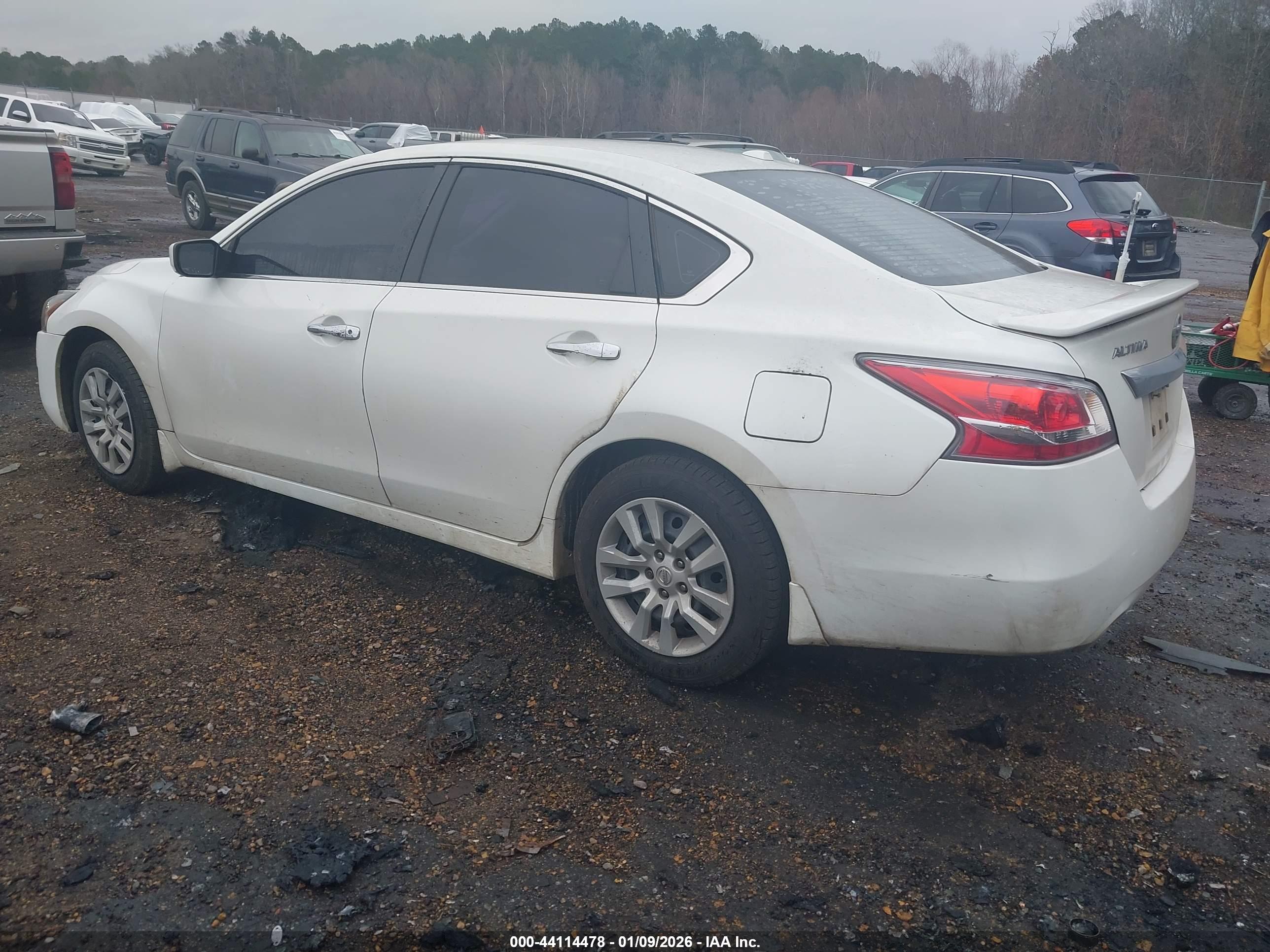NISSAN ALTIMA image 3