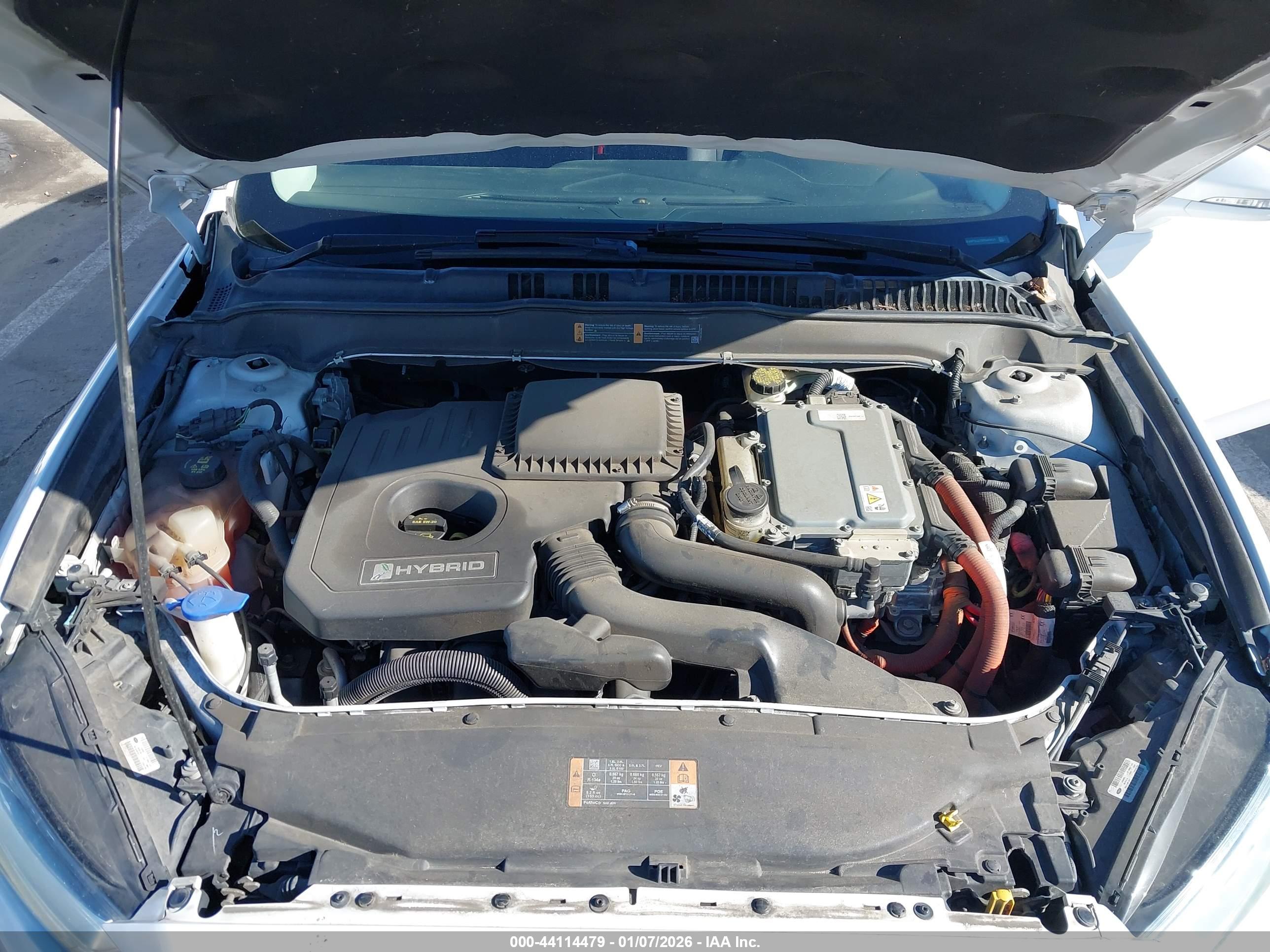 FORD FUSION image 10