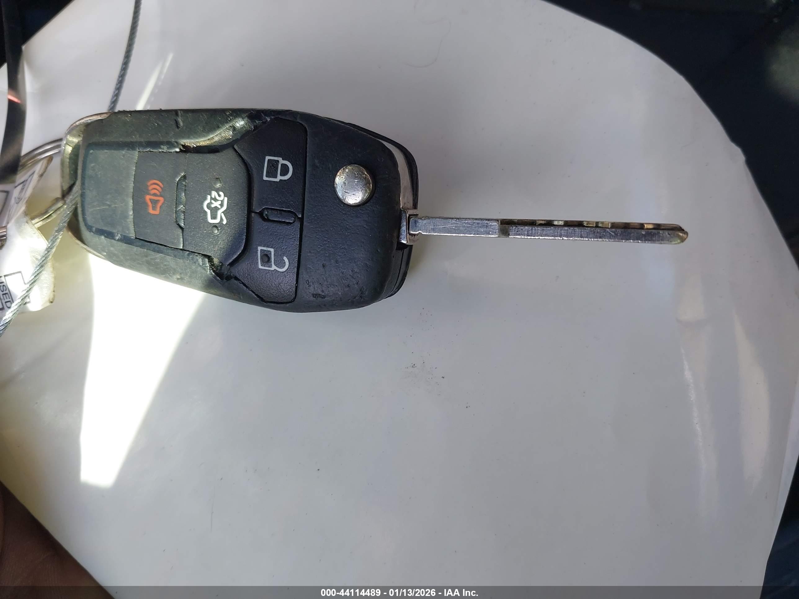FORD FUSION image 11